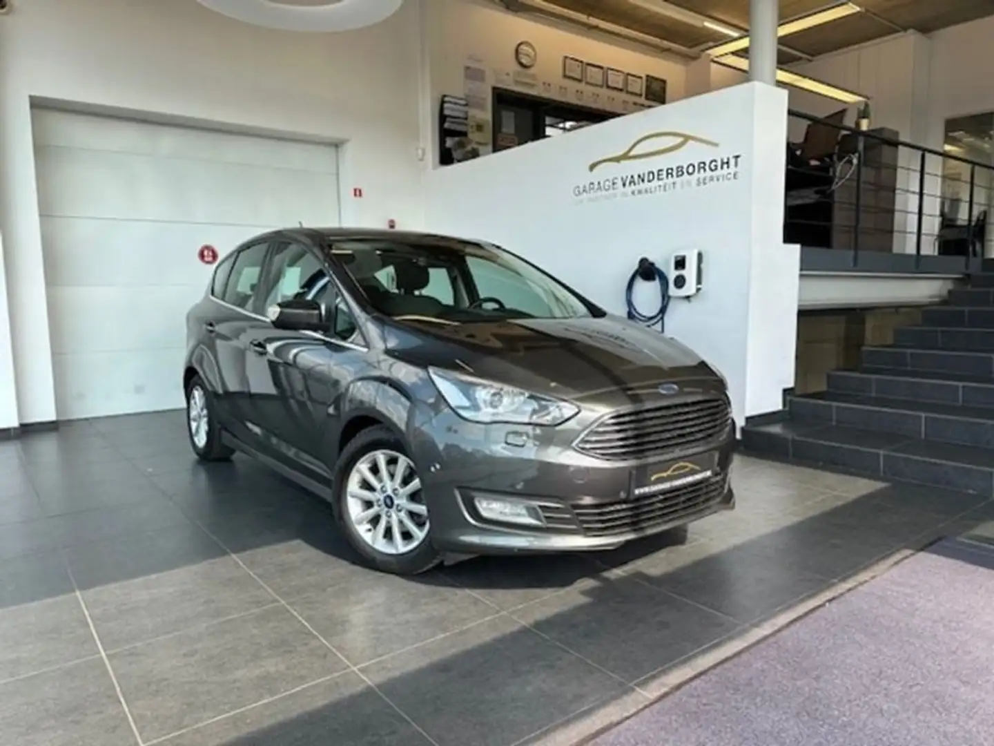 Ford C-Max TITANIUM BENZINE AUTOMAAT 67000KM Grijs - 1