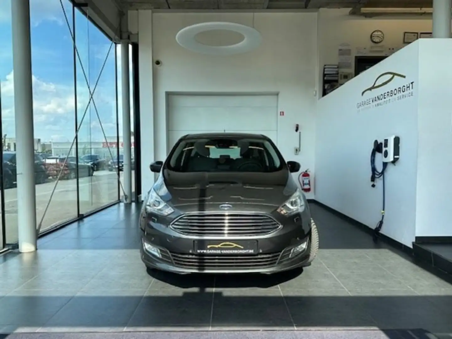 Ford C-Max TITANIUM BENZINE AUTOMAAT 67000KM Grijs - 2