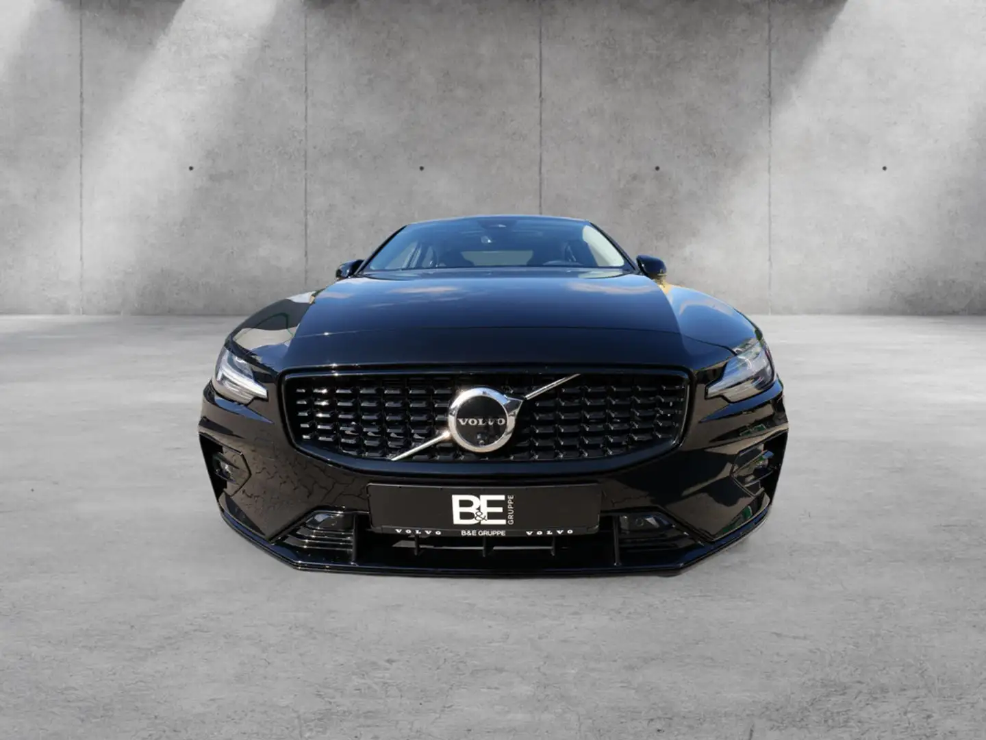Volvo S60 Lim. B5 Ultimate Dark AWD LED PANO 360° Schwarz - 2