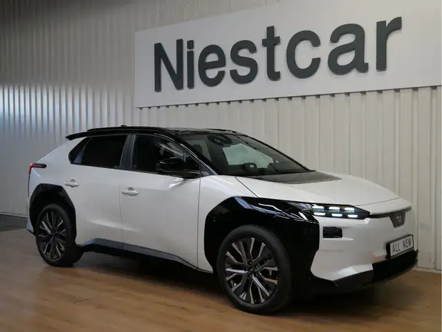 Subaru Solterra 4E-xperience+ 73.1 kWh Two Tone