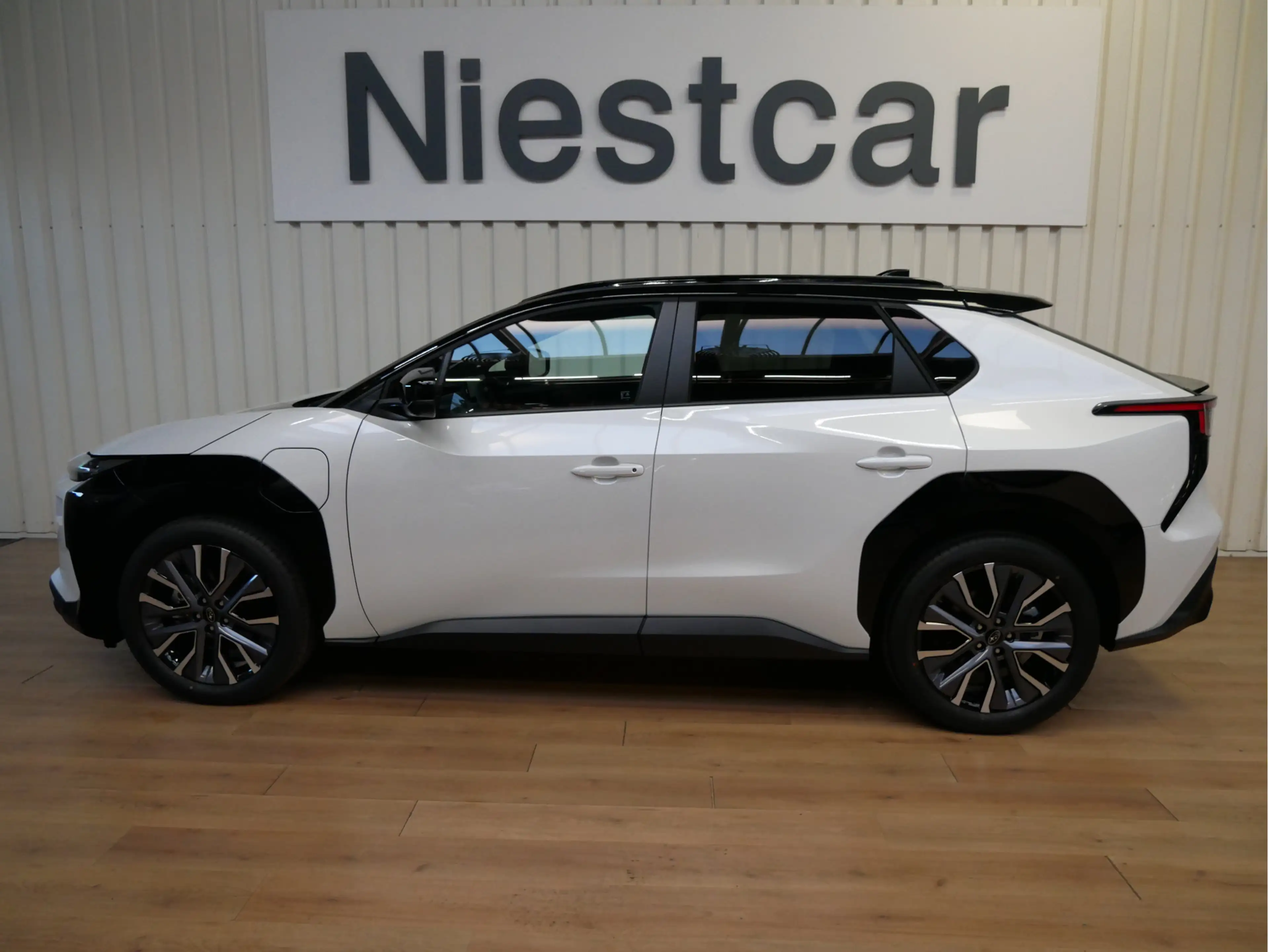 Subaru Solterra 4E-xperience+ 73.1 kWh — photo 5