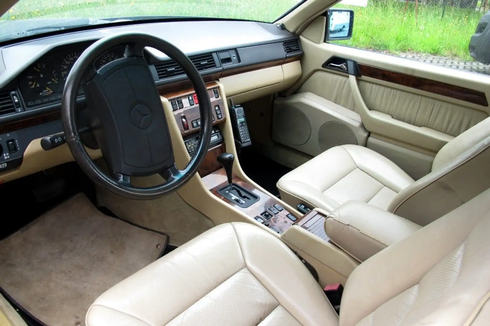 Mercedes-Benz 300 CE 24 VALVLE Verde - 1