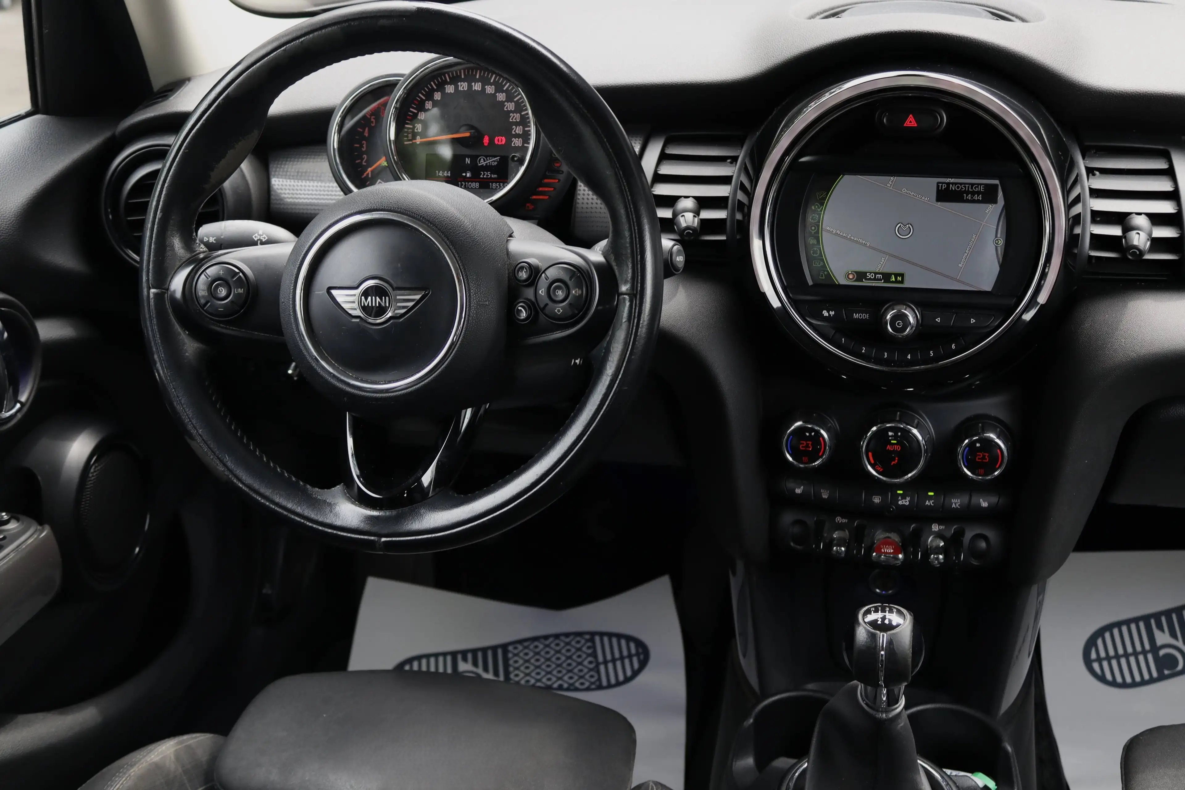 MINI Cooper D Mini 1.5 D Cooper ZetelV ParkS Navi Garantie* — photo 10
