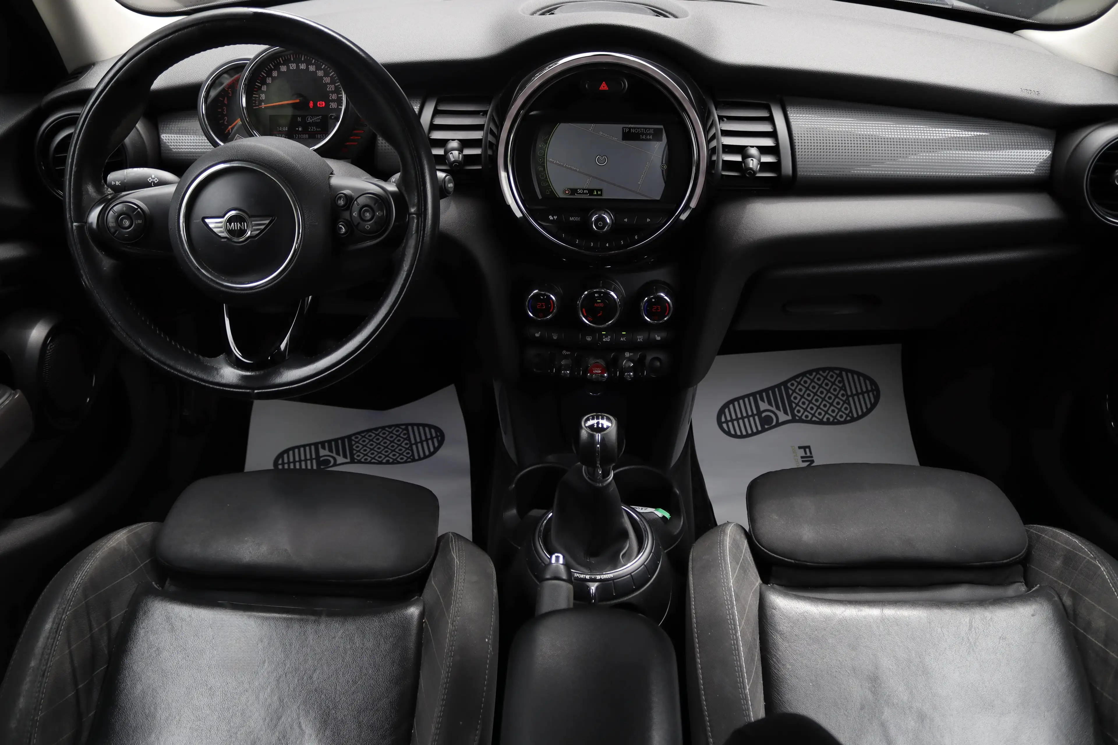 MINI Cooper D Mini 1.5 D Cooper ZetelV ParkS Navi Garantie* — photo 7