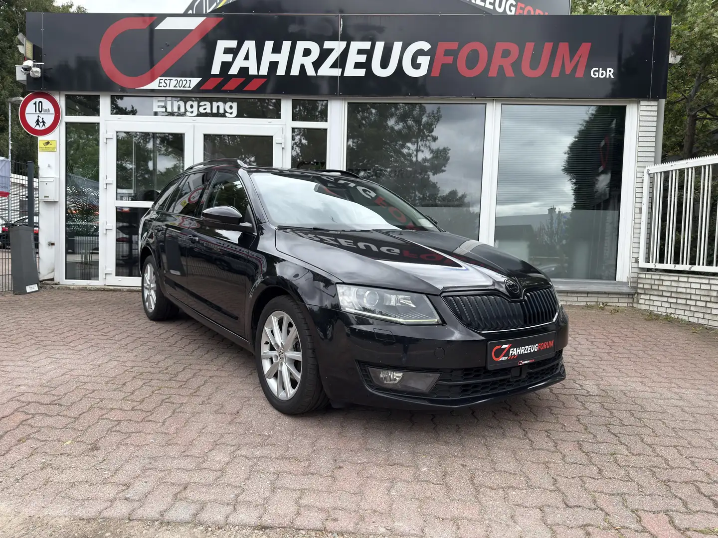 Skoda Octavia Elegance*PANO*SmartLink*ACC*AHK*Standh. Чёрный - 2