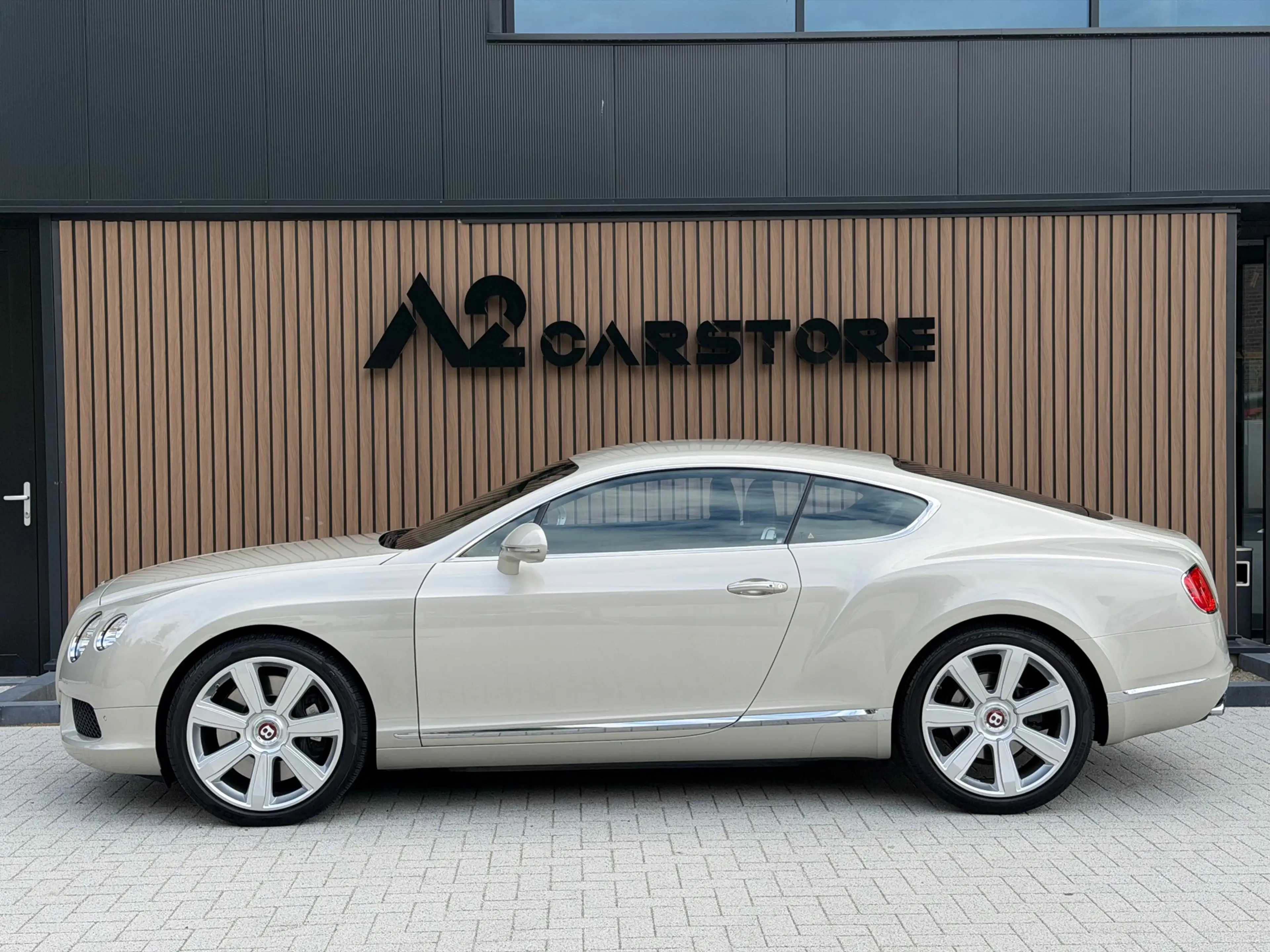 Bentley Continental GT 4.0 V8 Coupé 507PK MASSAGE 2012 — photo 4