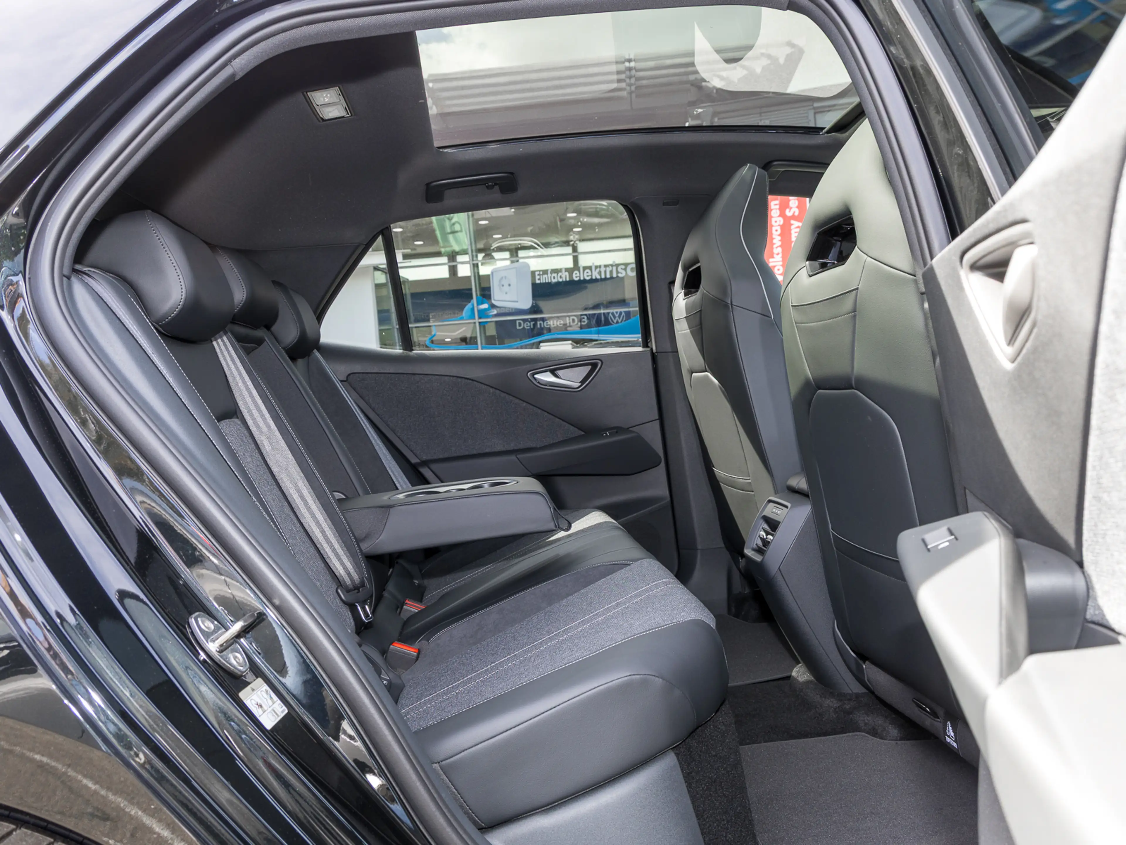 Volkswagen ID.3 Neo Style PANORAMA NAVI AREAVIEW LED-MATRIX KEY... — photo 7