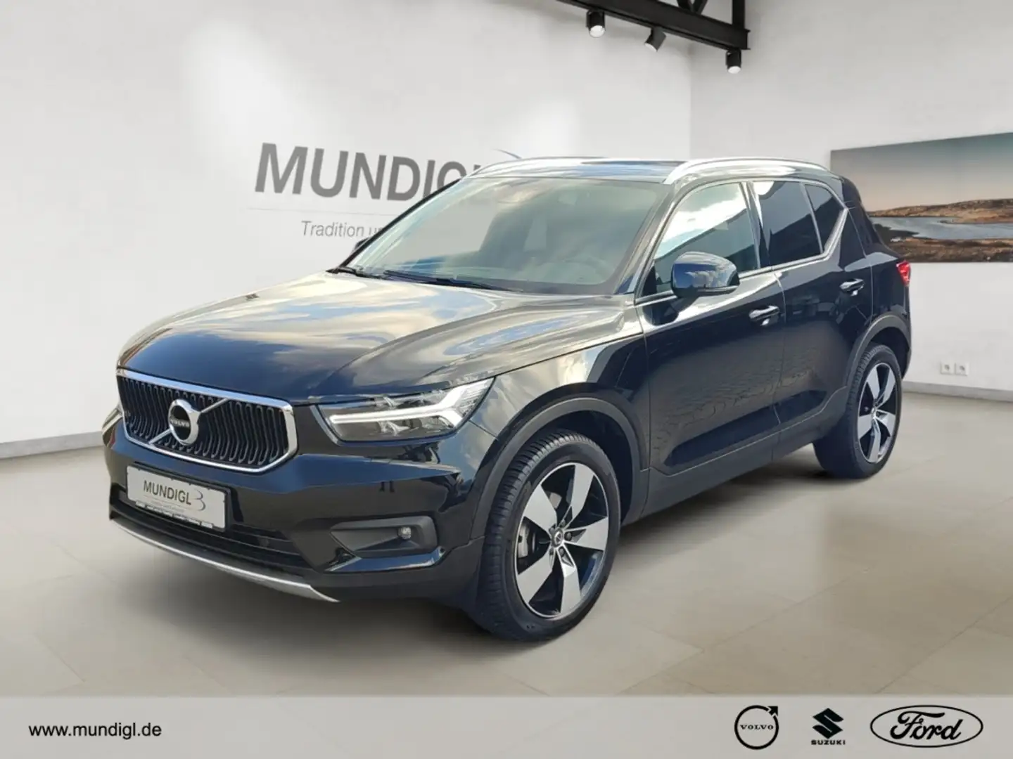 Volvo XC40 Momentum Pro 2WD T3 AHK-klappbar Navi Digitales Co Noir - 1