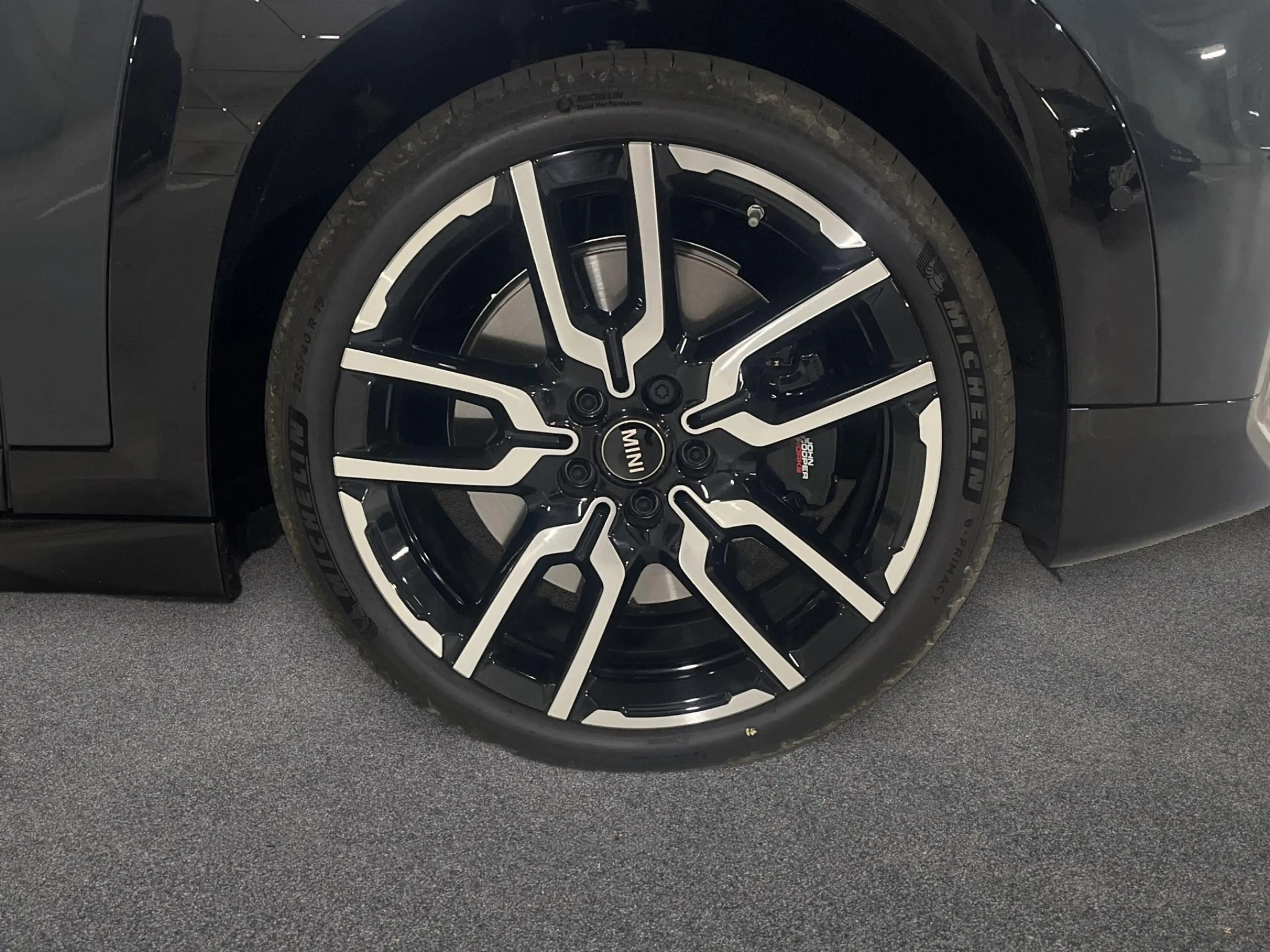 MINI Aceman John Cooper Works Trim — photo 10