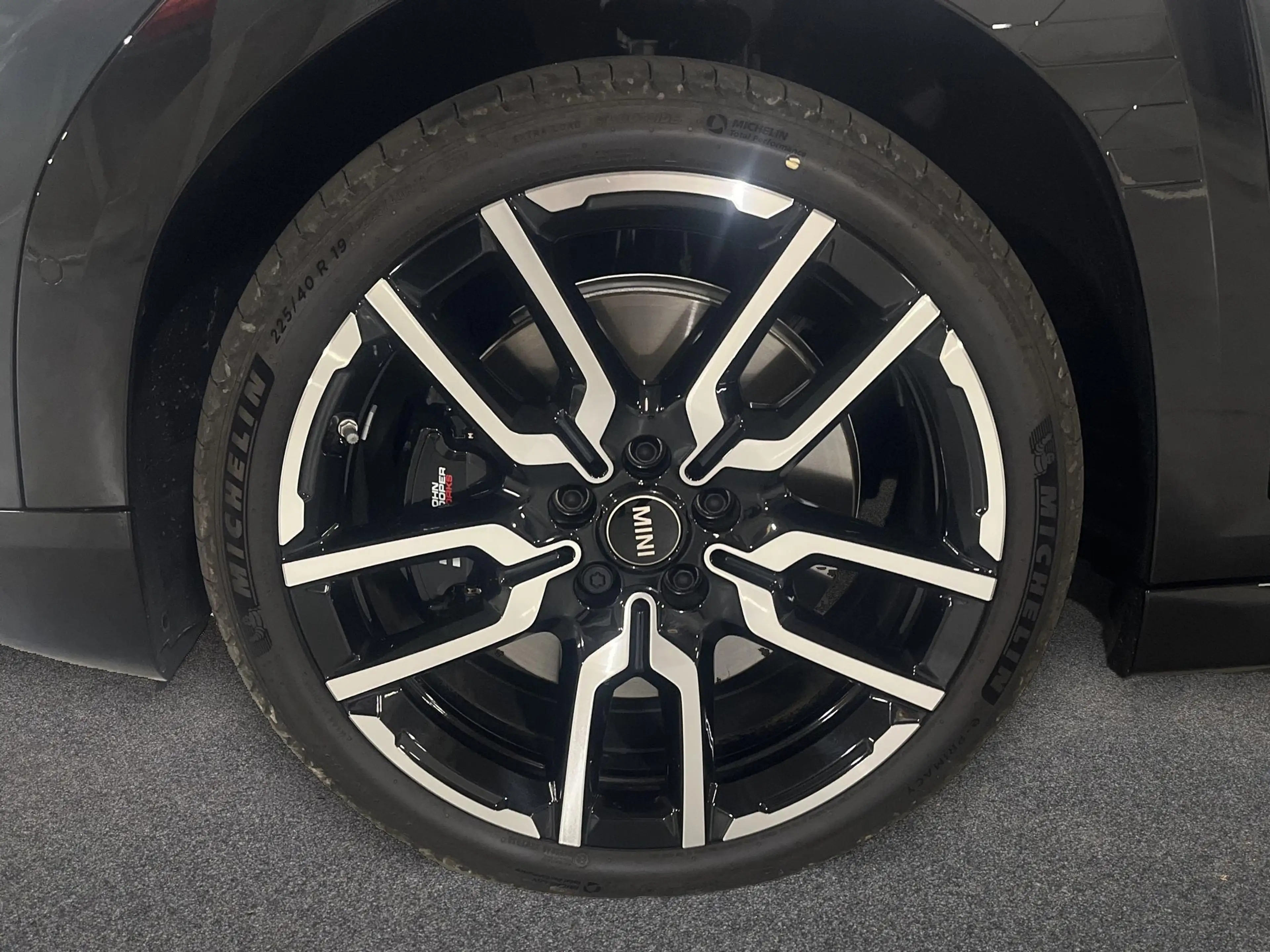 MINI Aceman John Cooper Works Trim — photo 8