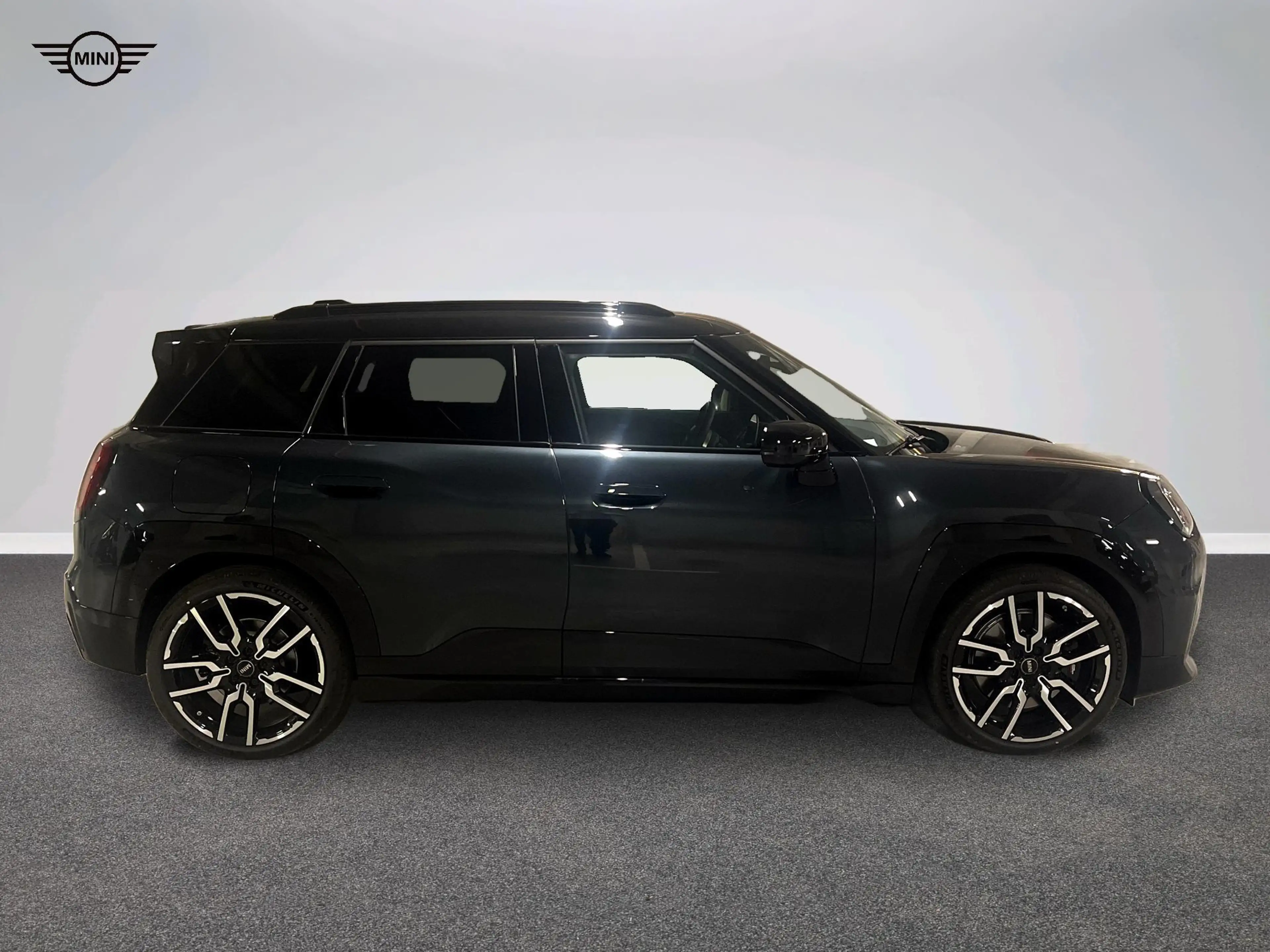 MINI Aceman John Cooper Works Trim — photo 2