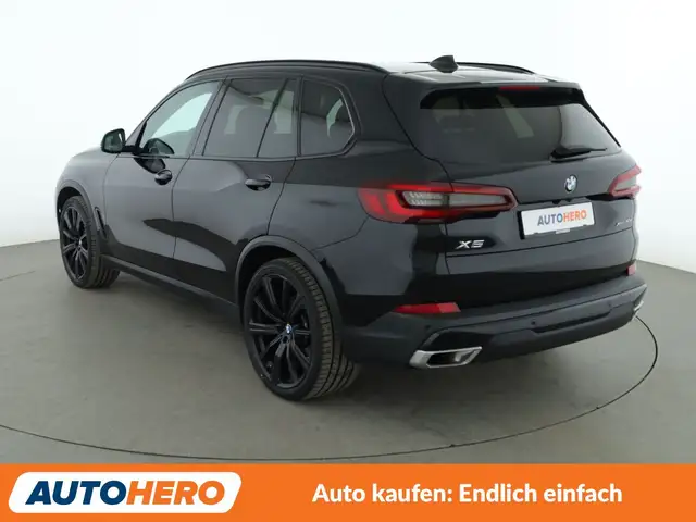 BMW X5 view 4