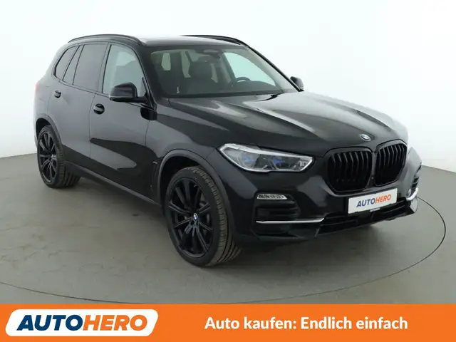 BMW X5 view 8