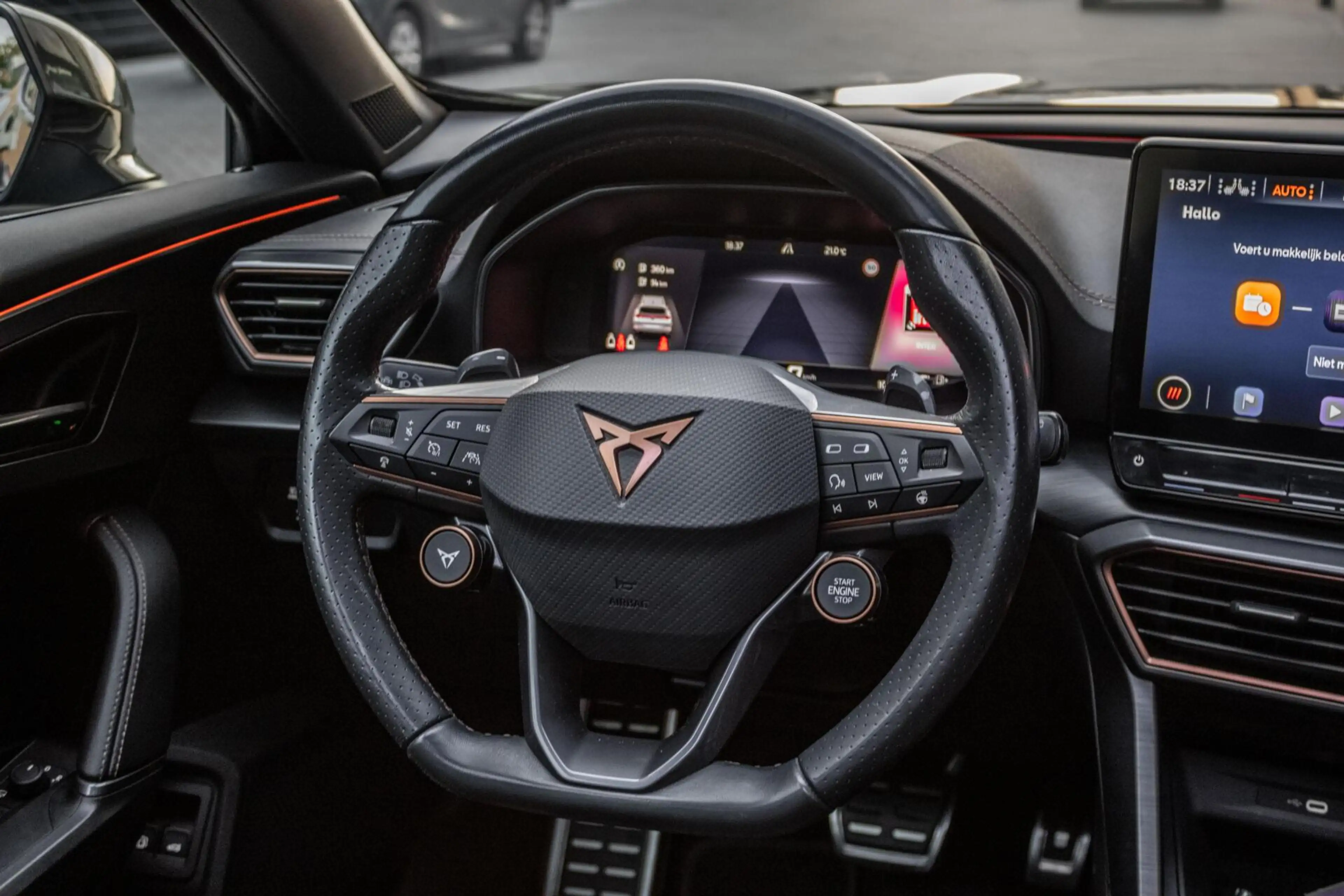 CUPRA Formentor 1.4 e-Hybrid VZ-Performance | PANO | CARPLAY | SCH — photo 31