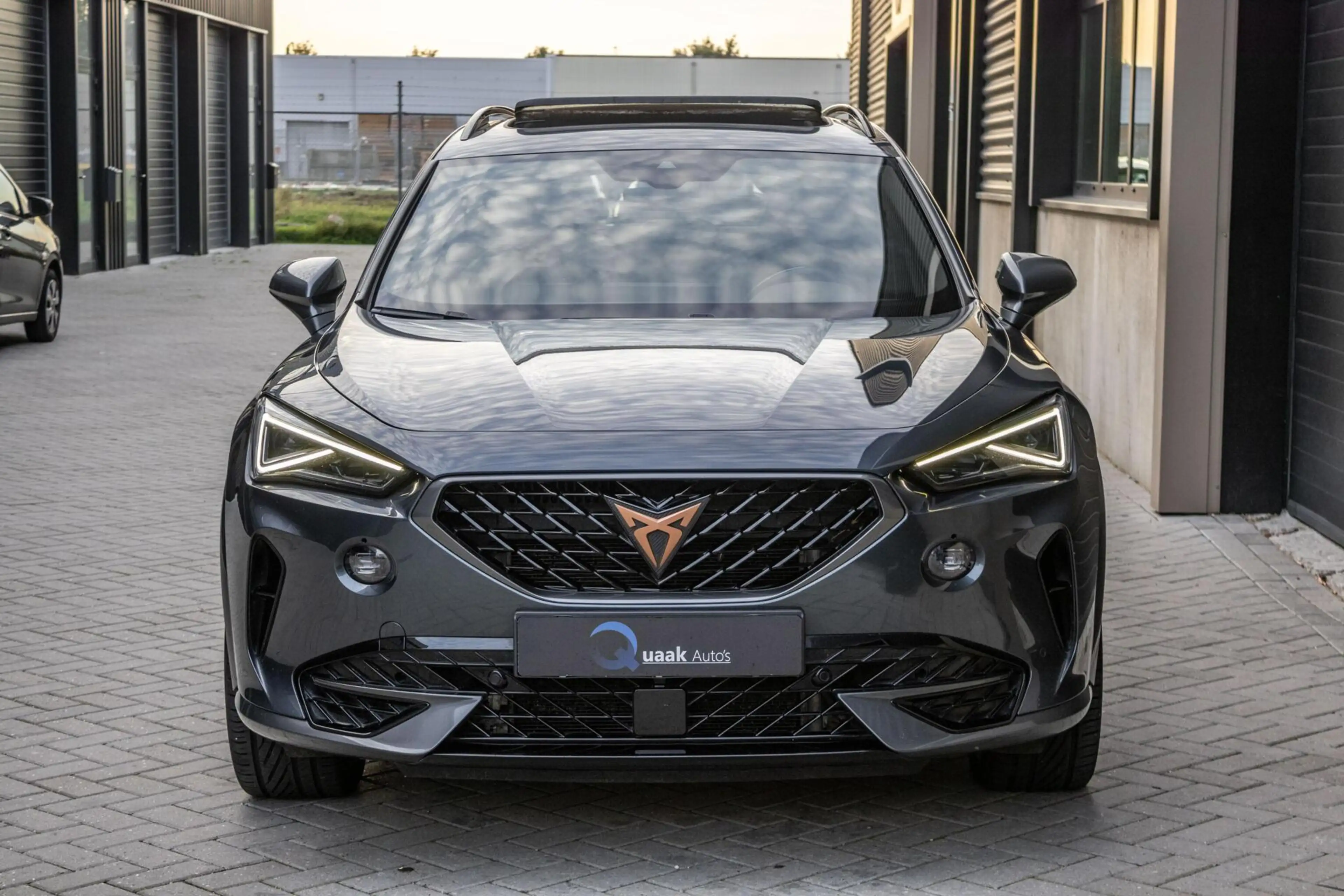 CUPRA Formentor 1.4 e-Hybrid VZ-Performance | PANO | CARPLAY | SCH — photo 8