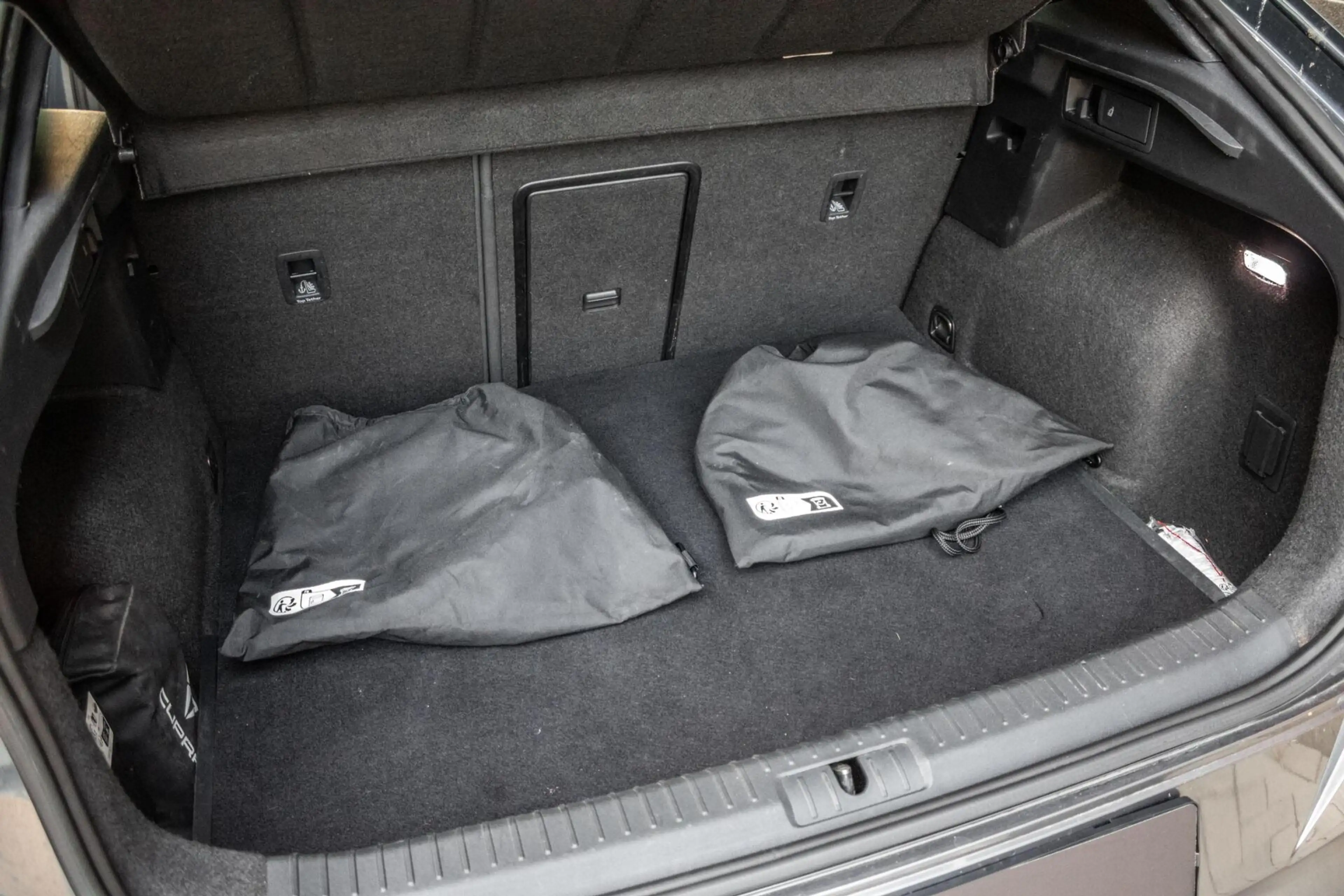 CUPRA Formentor 1.4 e-Hybrid VZ-Performance | PANO | CARPLAY | SCH — photo 29