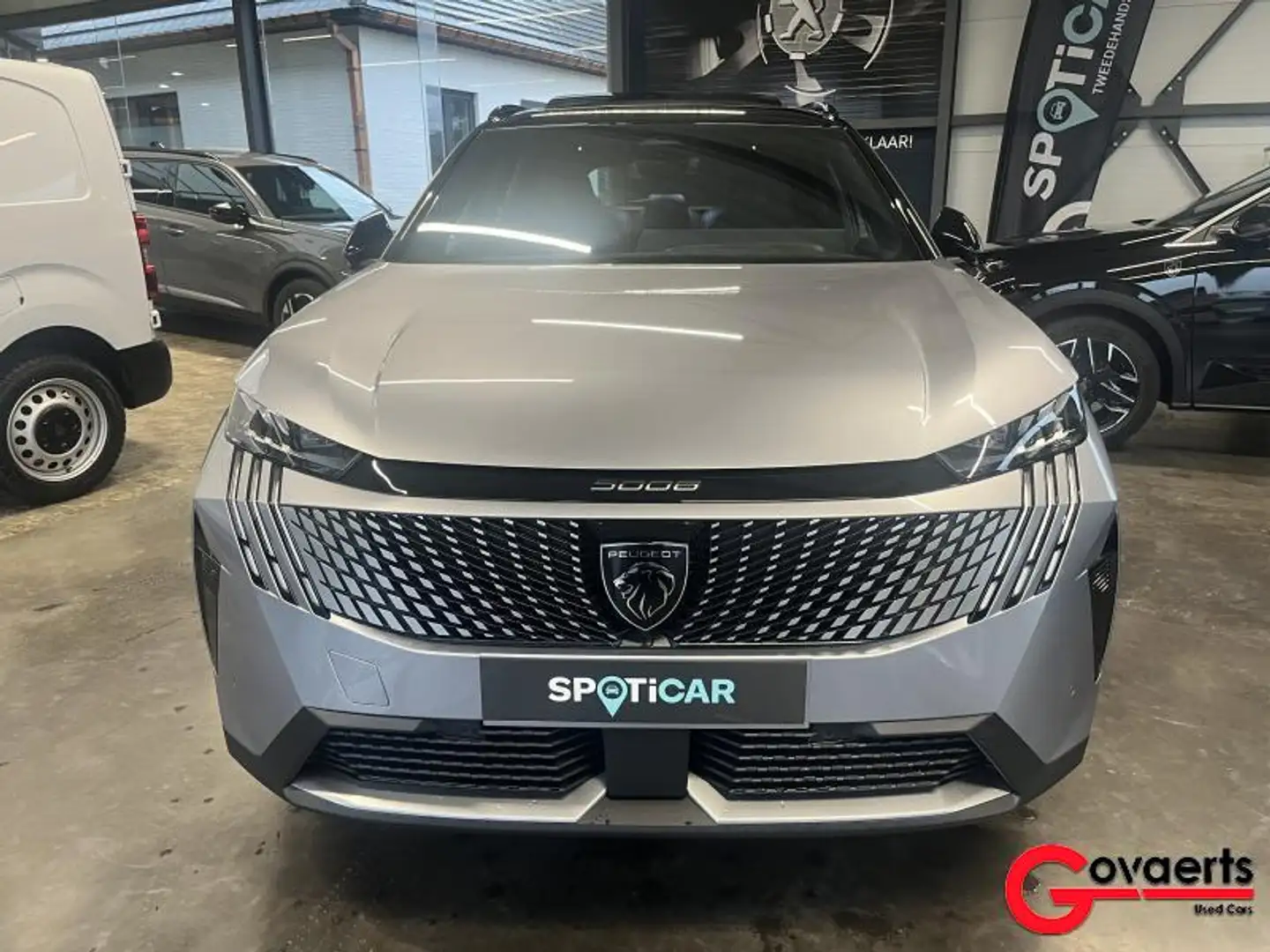 Peugeot 5008 III & e- GT Grijs - 1