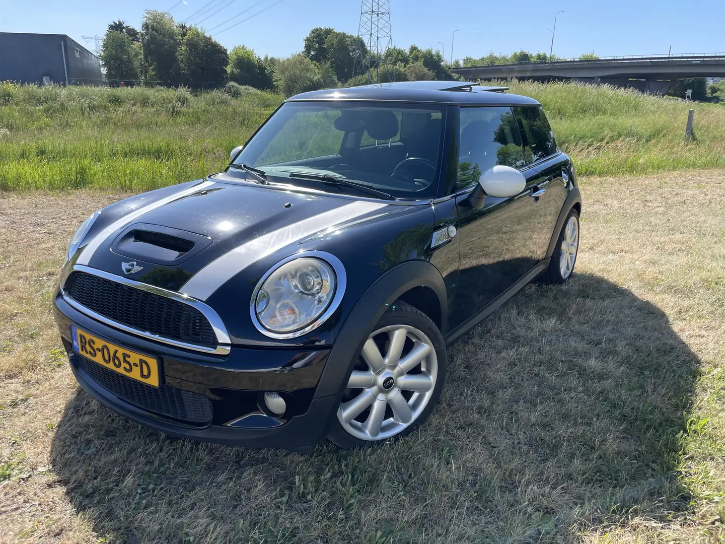 MINI Cooper 1.6 Cooper S Zwart - 1