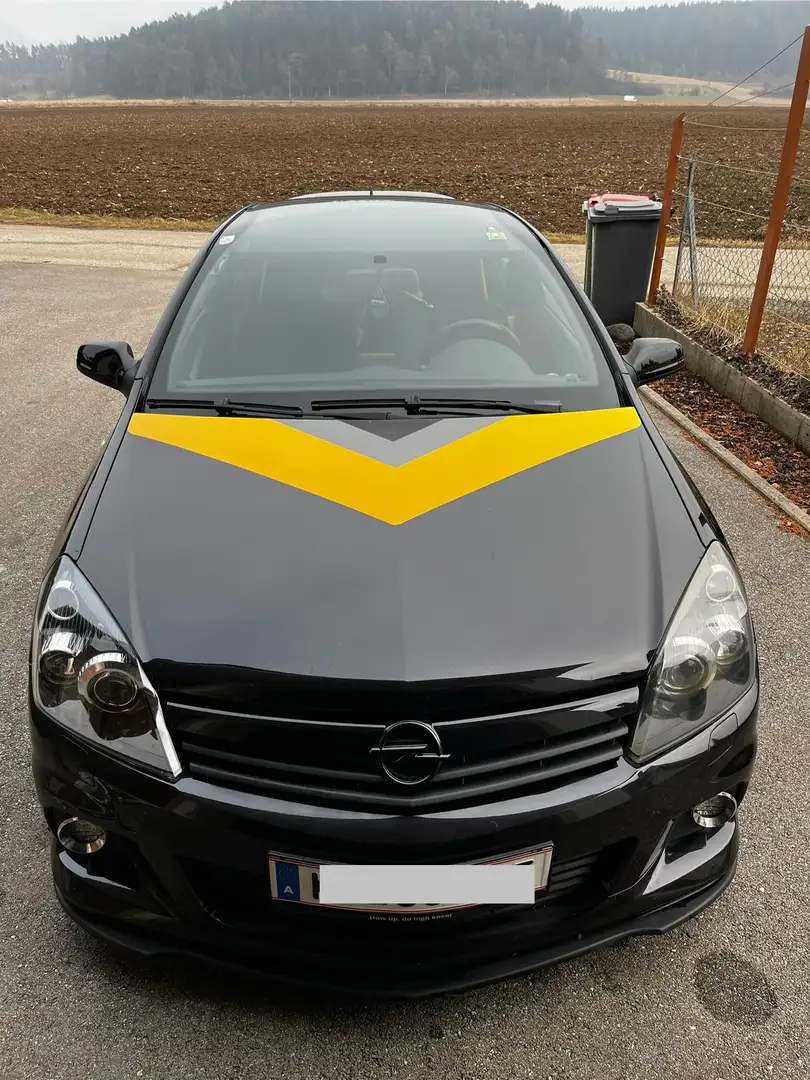 Opel Astra Astra+GTC+Sport+Sport Schwarz - 1