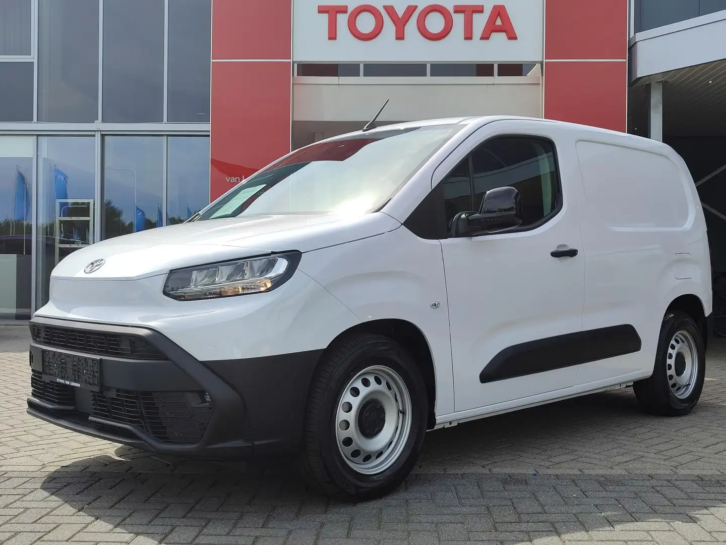 Toyota Proace City CHALLENGER 50KWH ELECTRIC NIEUW MODEL STOEL/STUURV Wit - 1