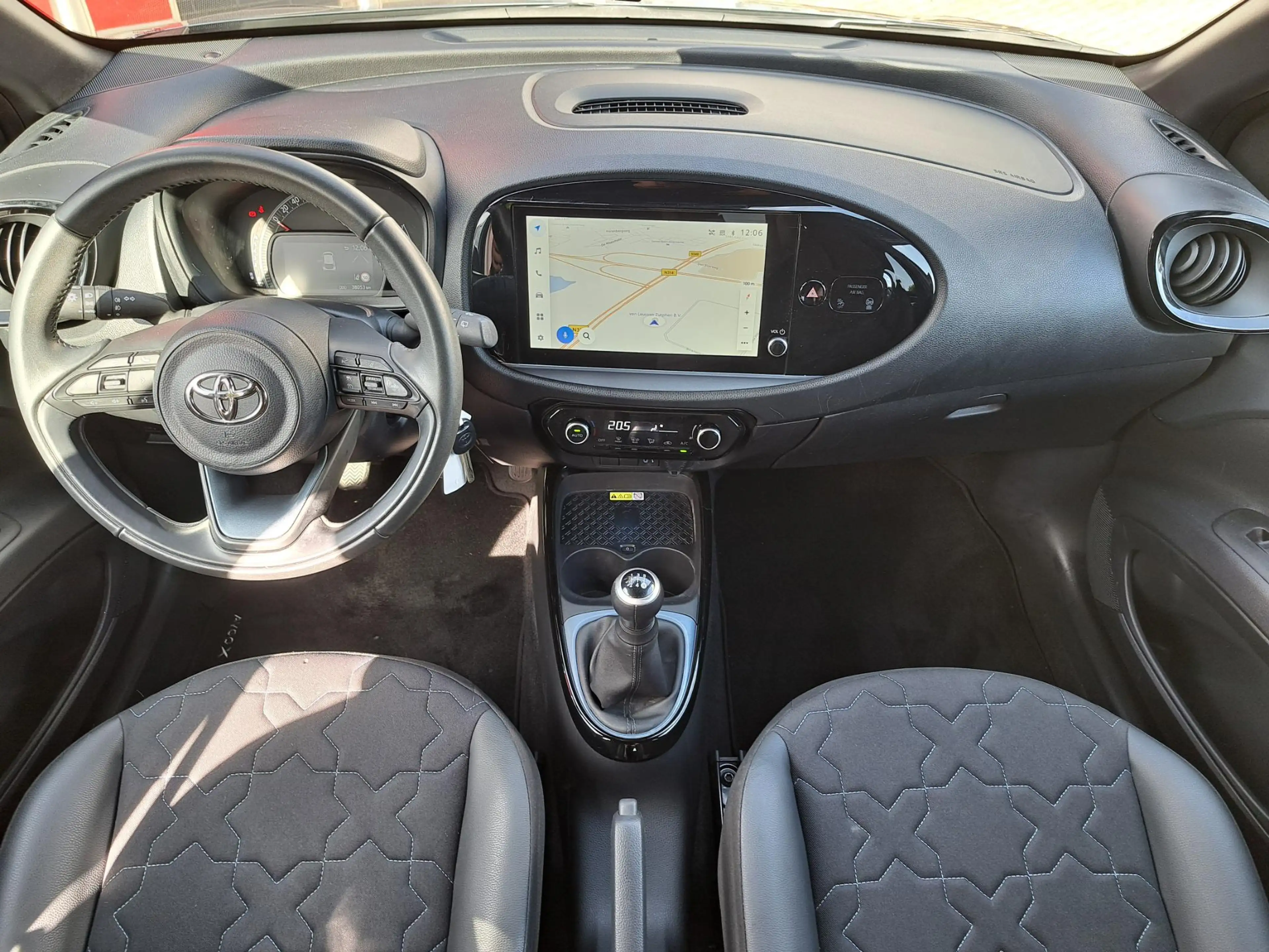 Toyota Aygo X Envy NAVI APPLE/ANDROID PARKEERCAMERA ADAPTIVE CRU — photo 8