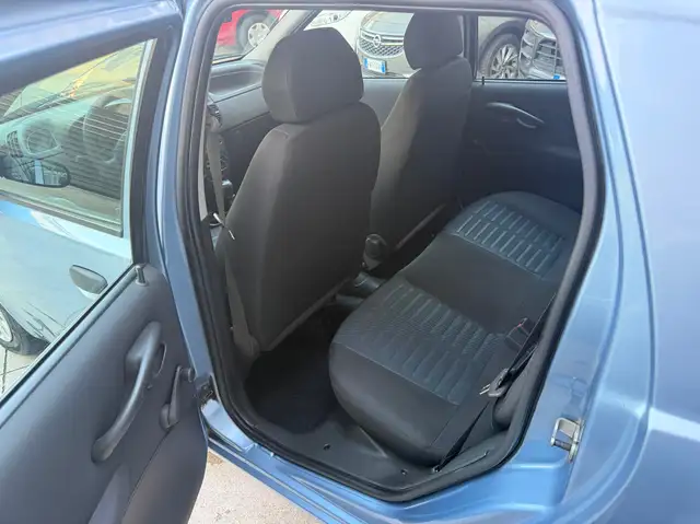 Fiat Punto view 11