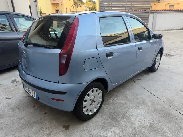 Fiat Punto view 3