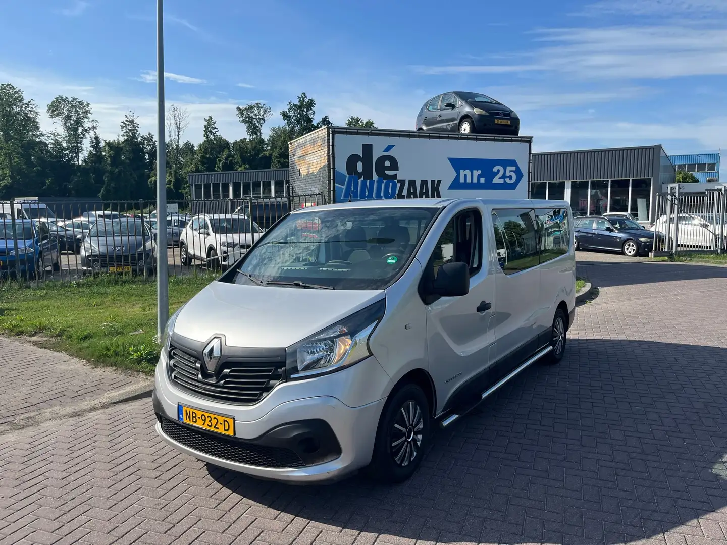 Renault Trafic Passenger 1.6 dCi Grand Authentique Energy Grijs - 1