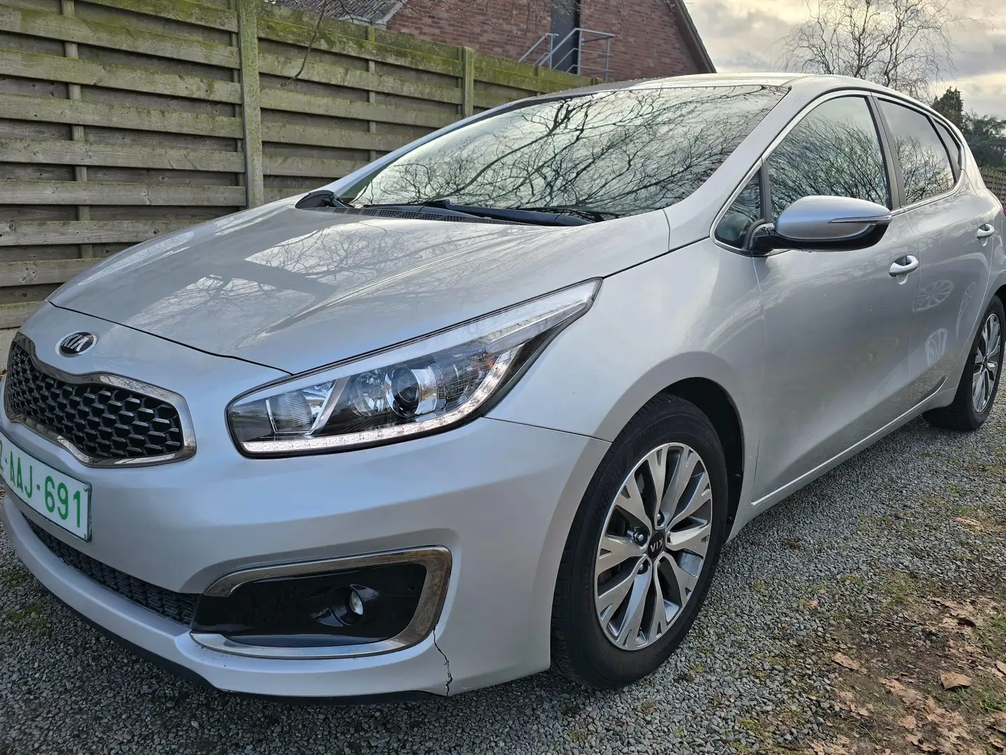Kia Ceed / cee'd Cee'd 1.4 benzine 62 597 km !! Argent - 1