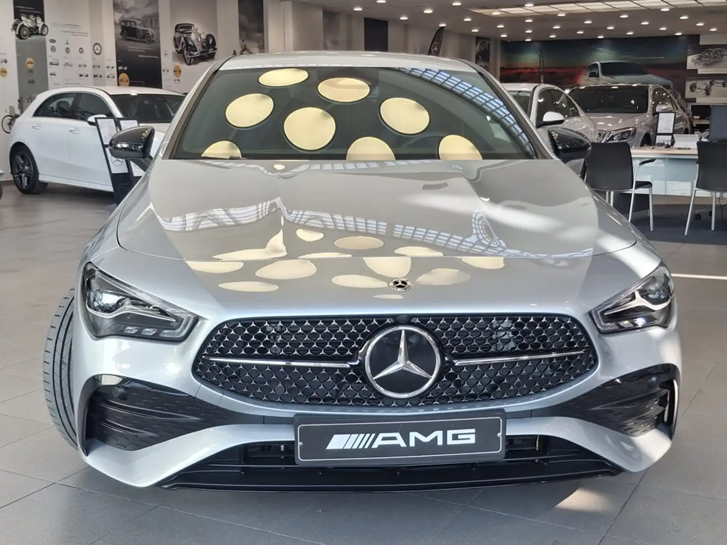 Mercedes-Benz CLA 200 7G-DCT Gris - 2