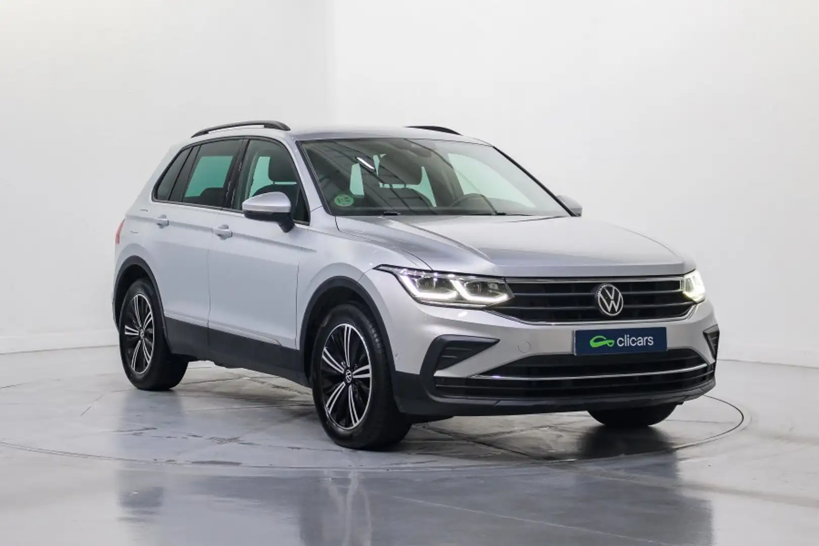 Volkswagen Tiguan 2.0TDI Life DSG 110kW Plateado - 2