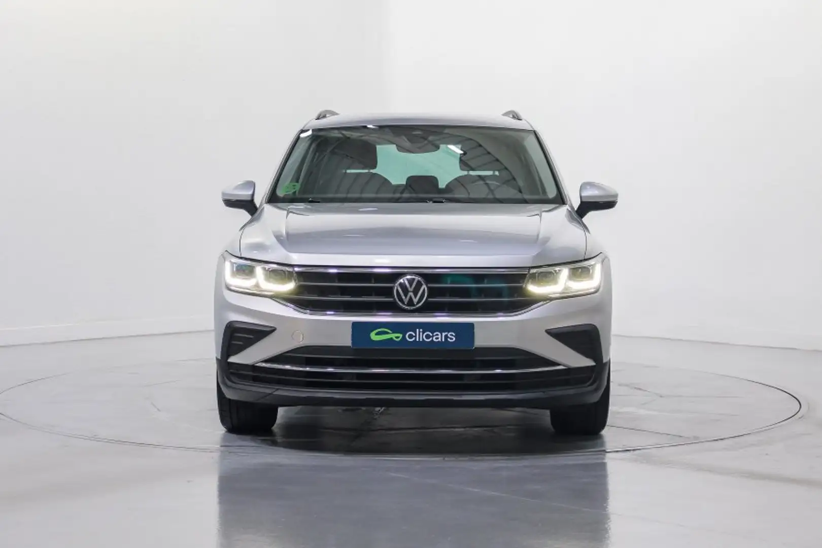 Volkswagen Tiguan 2.0TDI Life DSG 110kW Plateado - 1