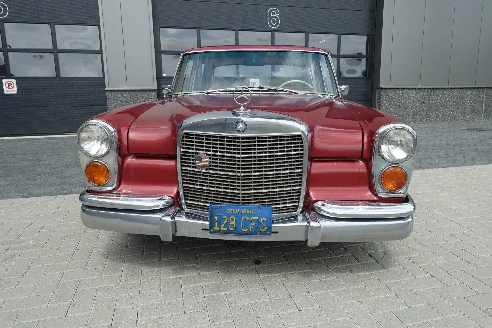 Mercedes-Benz 600 W100 4 deurs Limousine automatic Rojo - 1
