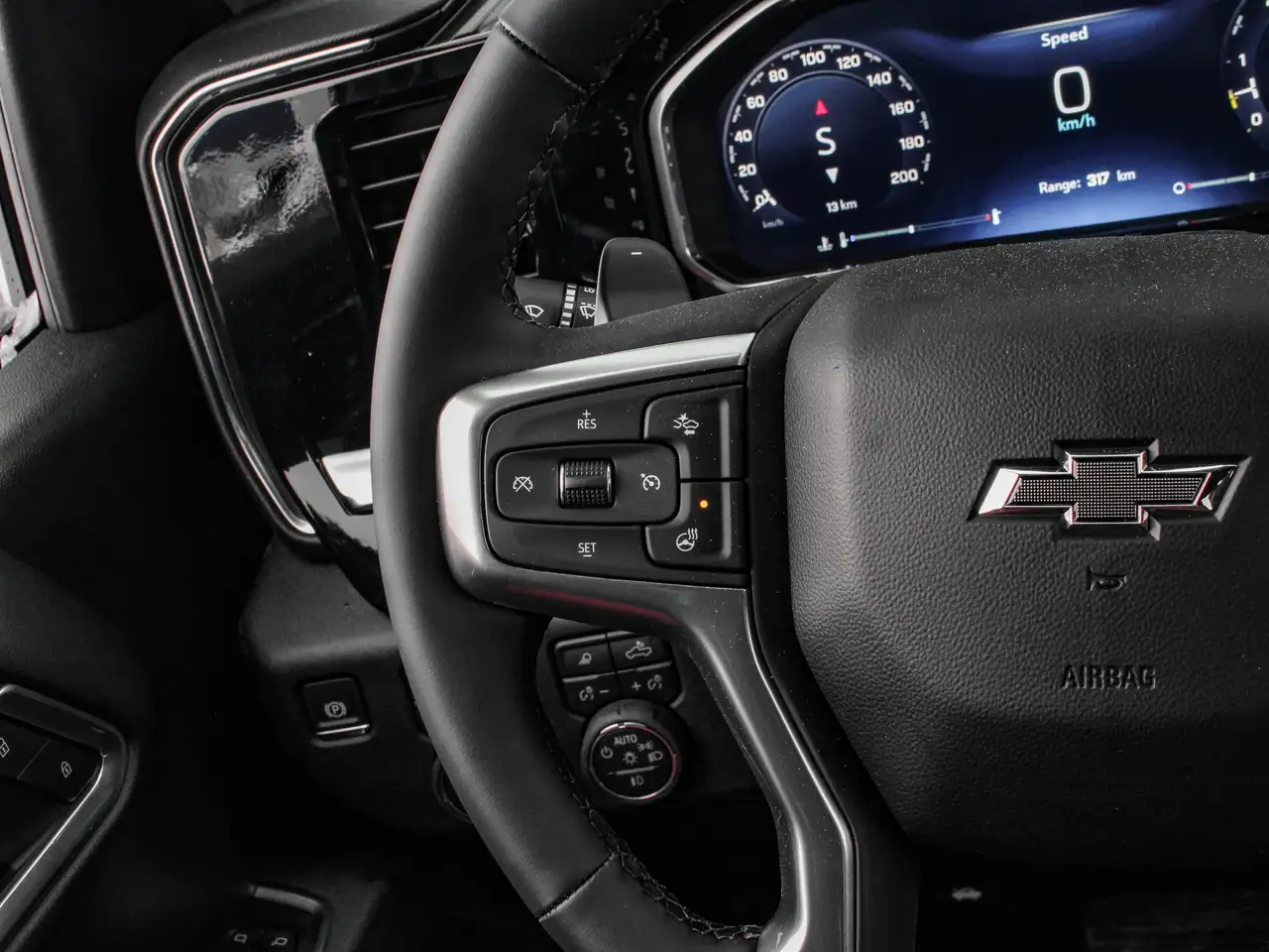 Chevrolet Silverado 1500 снимка Chevrolet Silverado 1500