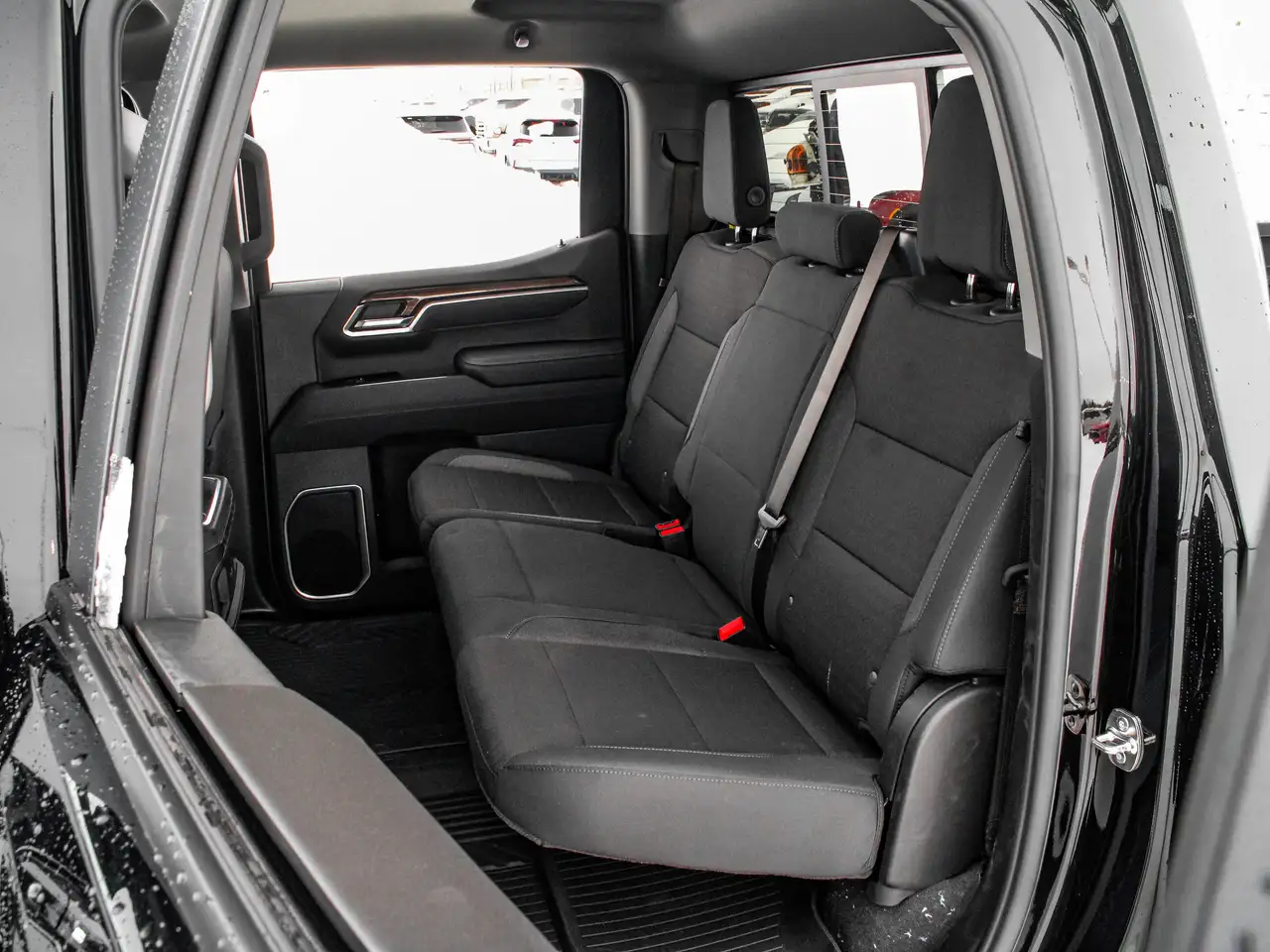 Chevrolet Silverado 1500 снимка Chevrolet Silverado 1500