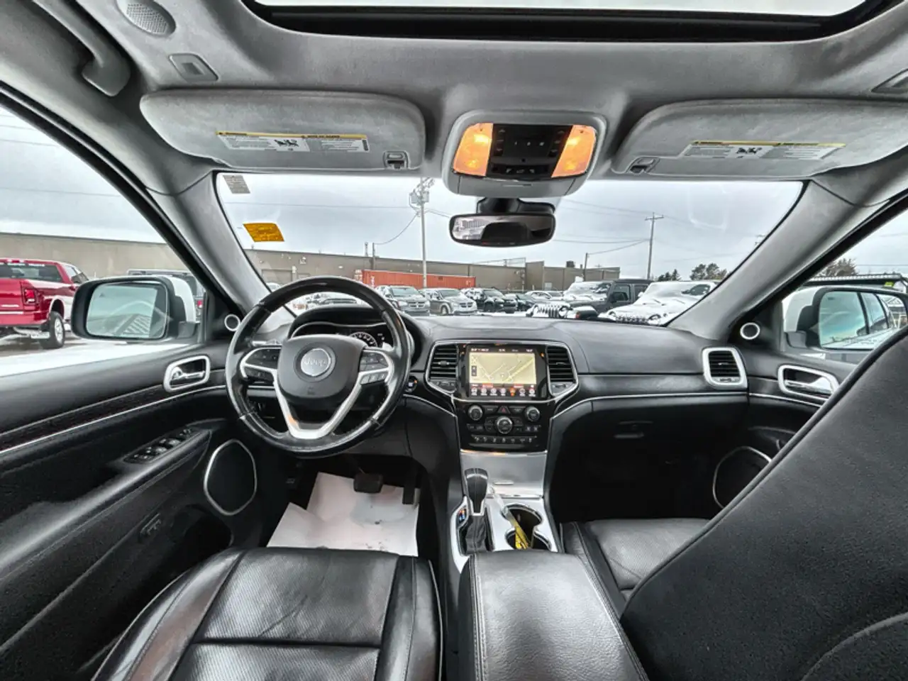 Jeep Grand Cherokee снимка Jeep Grand Cherokee