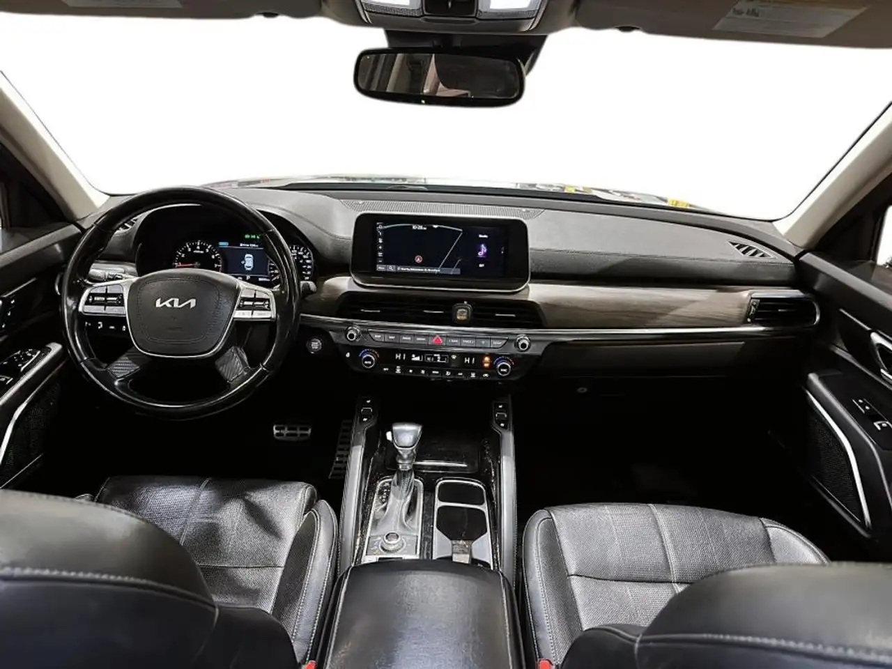 Kia Telluride снимка Kia Telluride