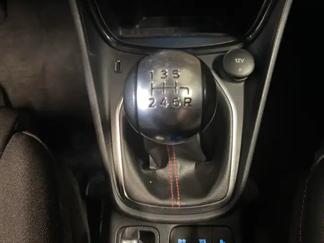 Ford Puma view 12
