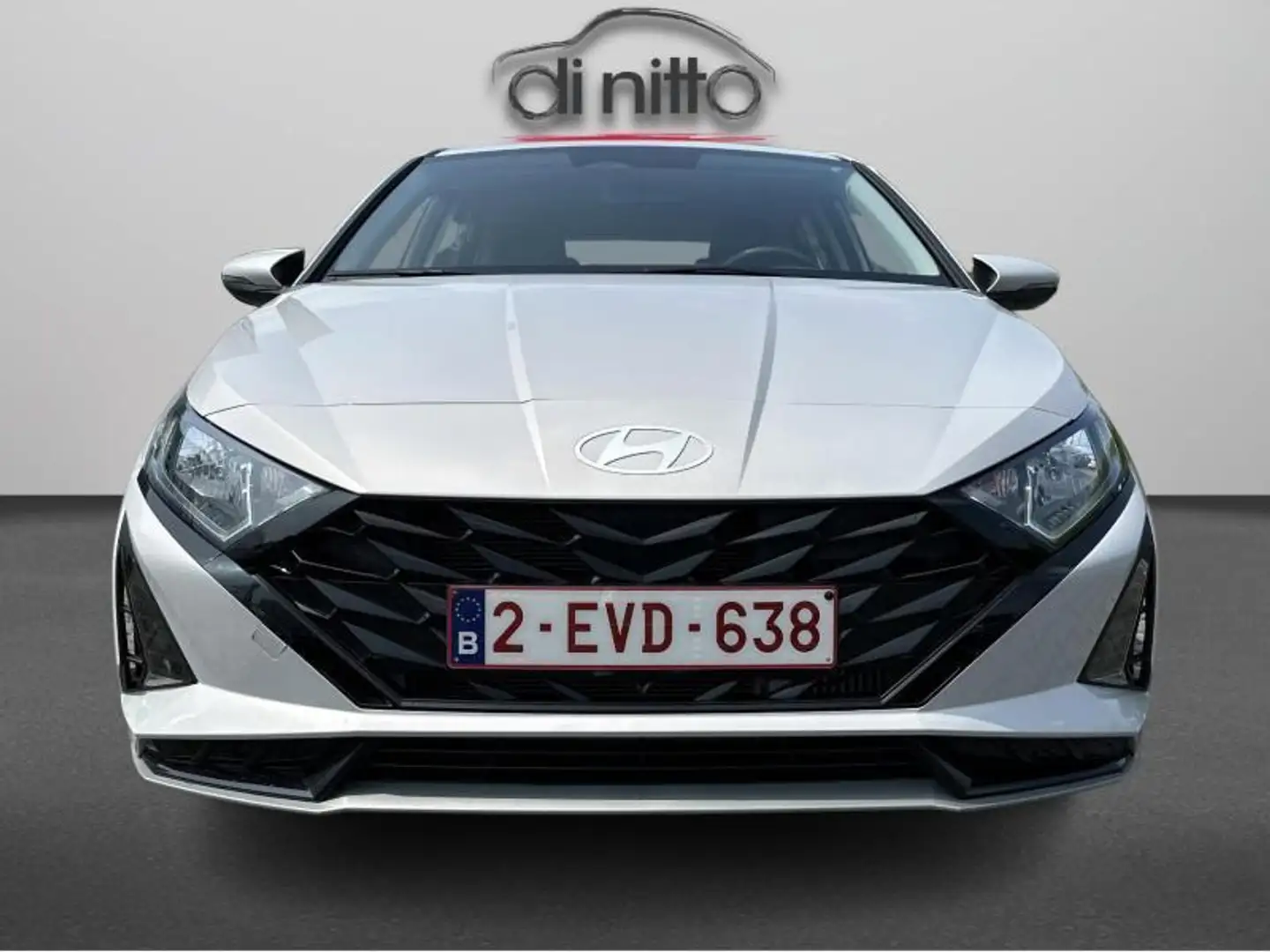 Hyundai i20 1.0 T-GDi Twist #1 998cc - 3L - 6PK/CV Grijs - 2