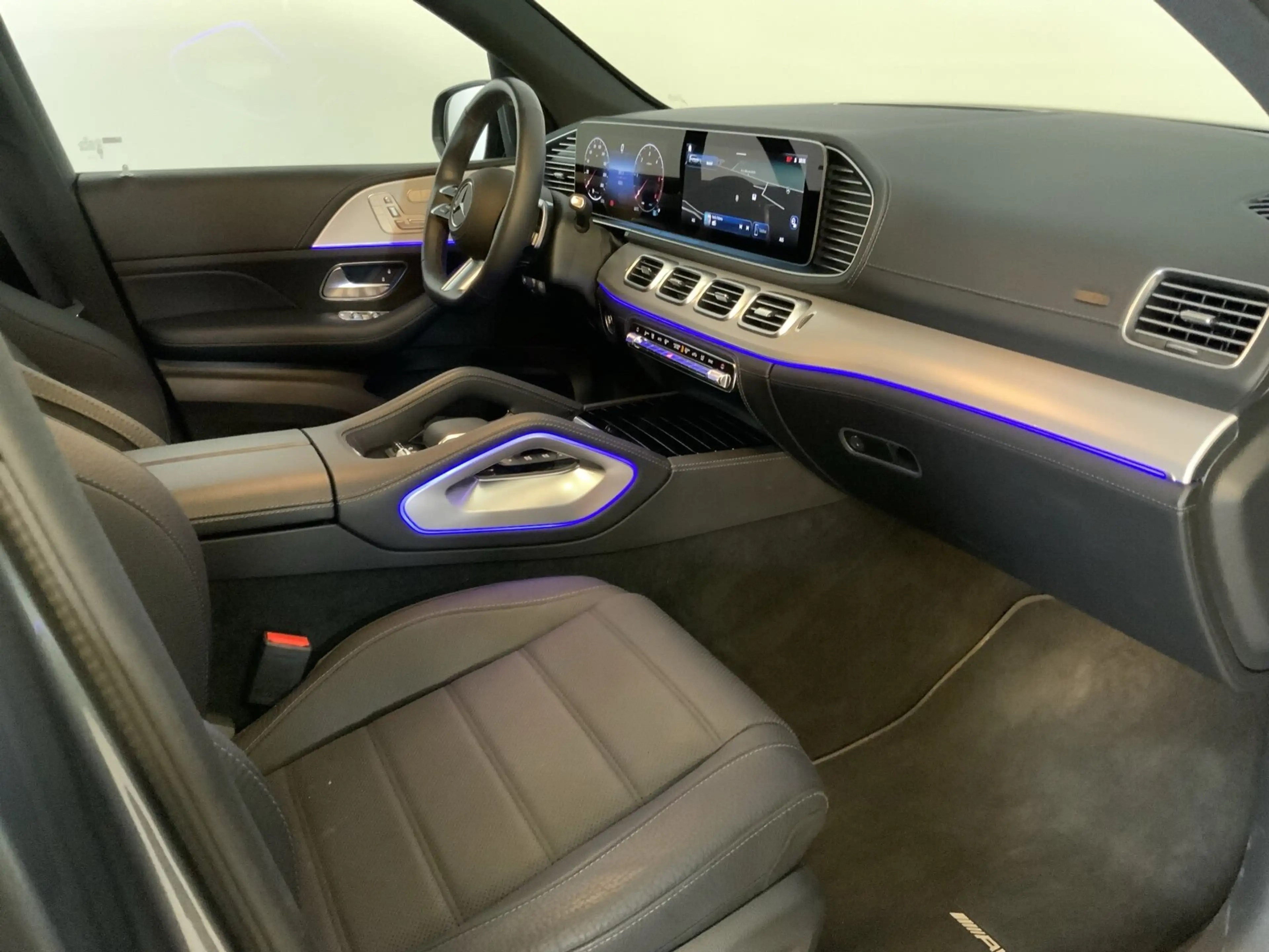 Mercedes-Benz GLS 450 GLS 450 d 4MATIC AMG Line Navi/Pano.-Dach/Styling — photo 13