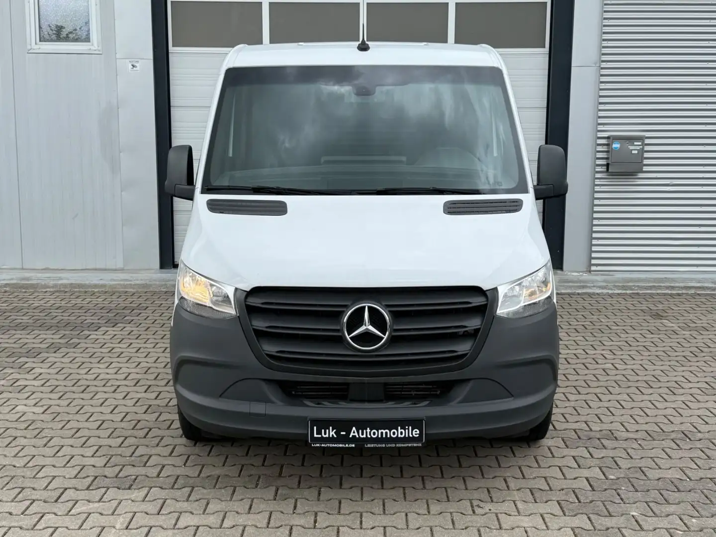 Mercedes-Benz Sprinter III Kasten FWD 211/214 Blanc - 2