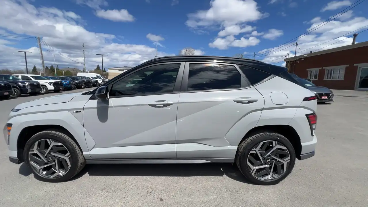 Hyundai KONA снимка Hyundai KONA