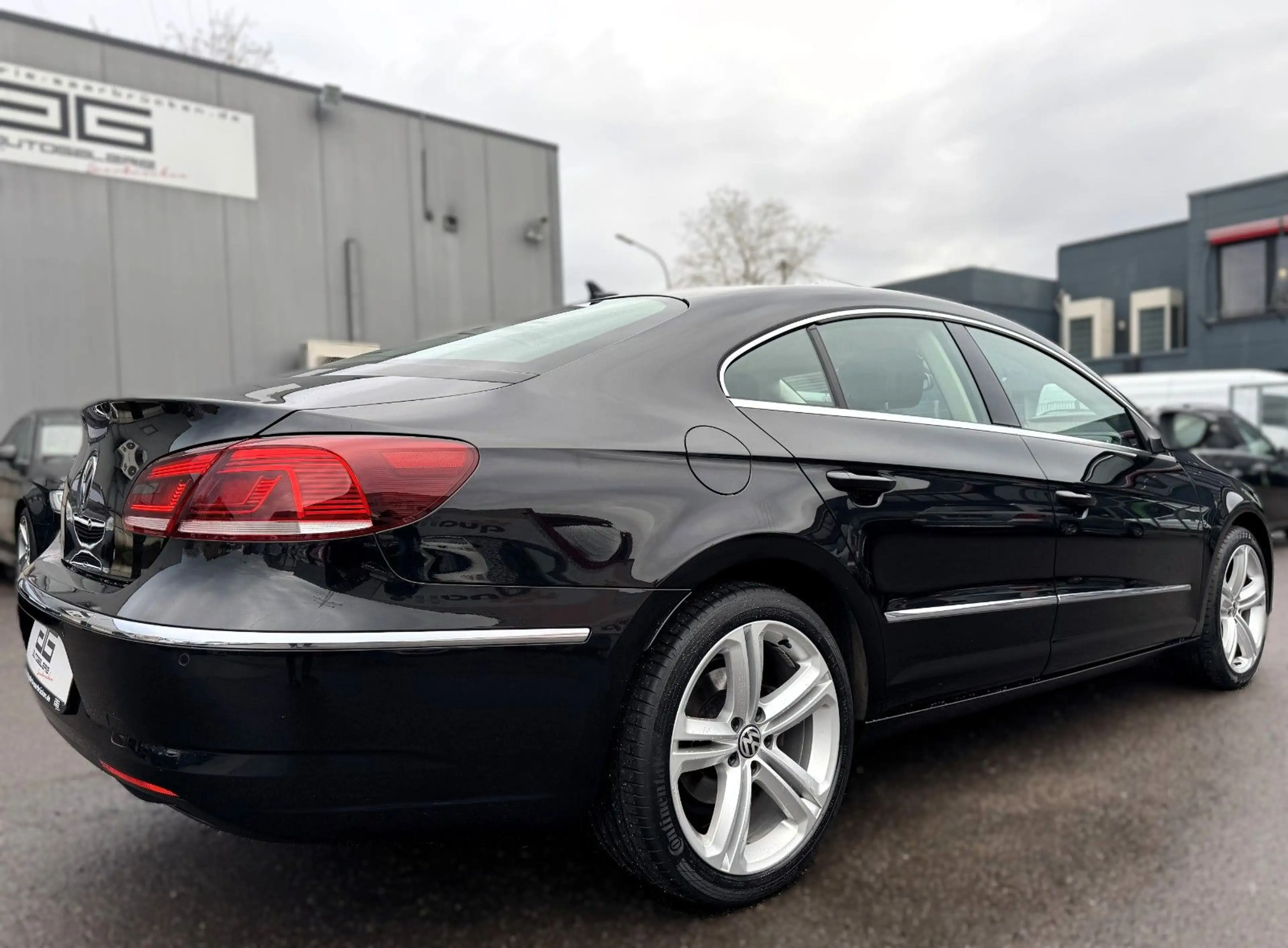 Volkswagen Passat CC 2.0TDI DSG *2.Hand/Navi/Bi-Xenon/AHK* — photo 5