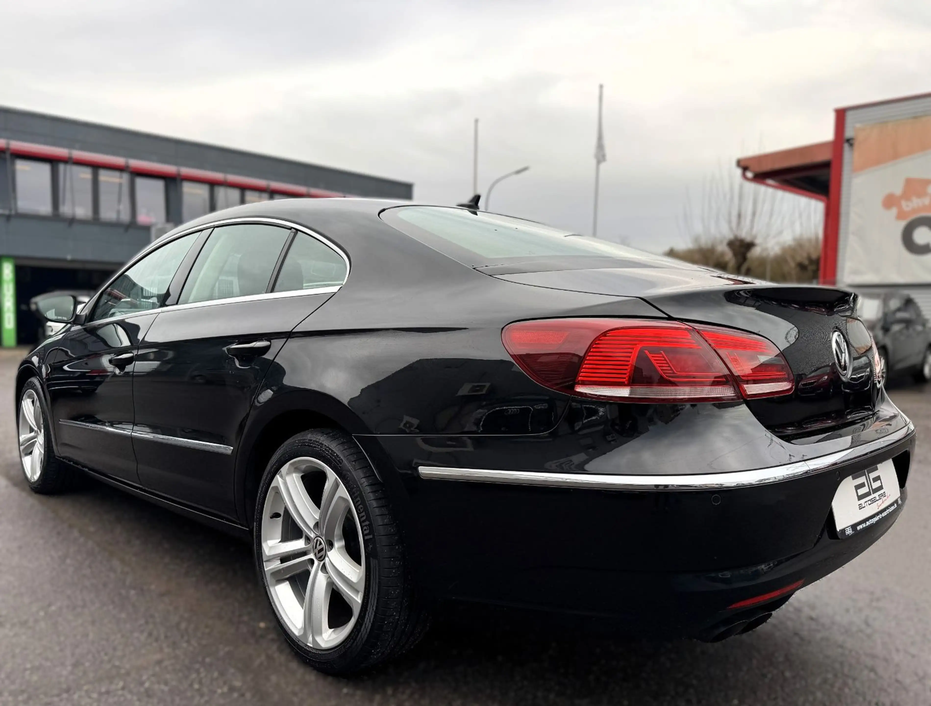 Volkswagen Passat CC 2.0TDI DSG *2.Hand/Navi/Bi-Xenon/AHK* — photo 4