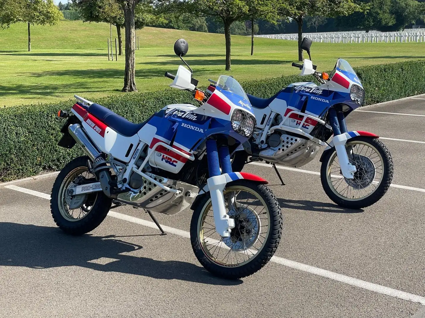 Honda XRV 650 Africa Twin RD03 Blau - 2