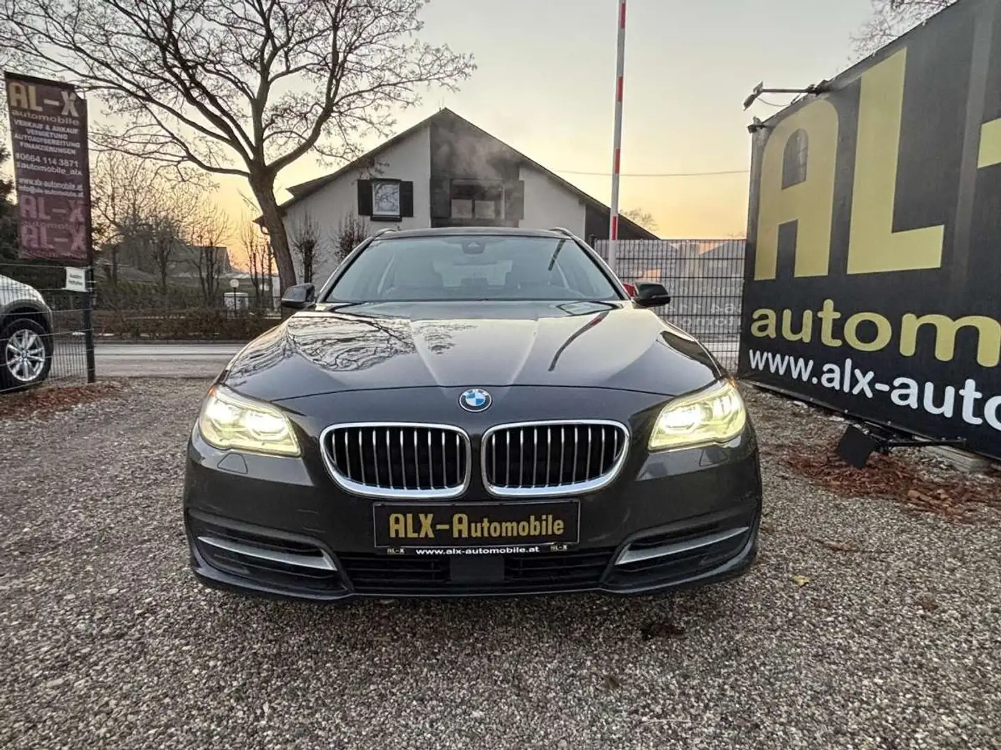 BMW 530 d Österreich-Paket Touring Aut. Grau - 1