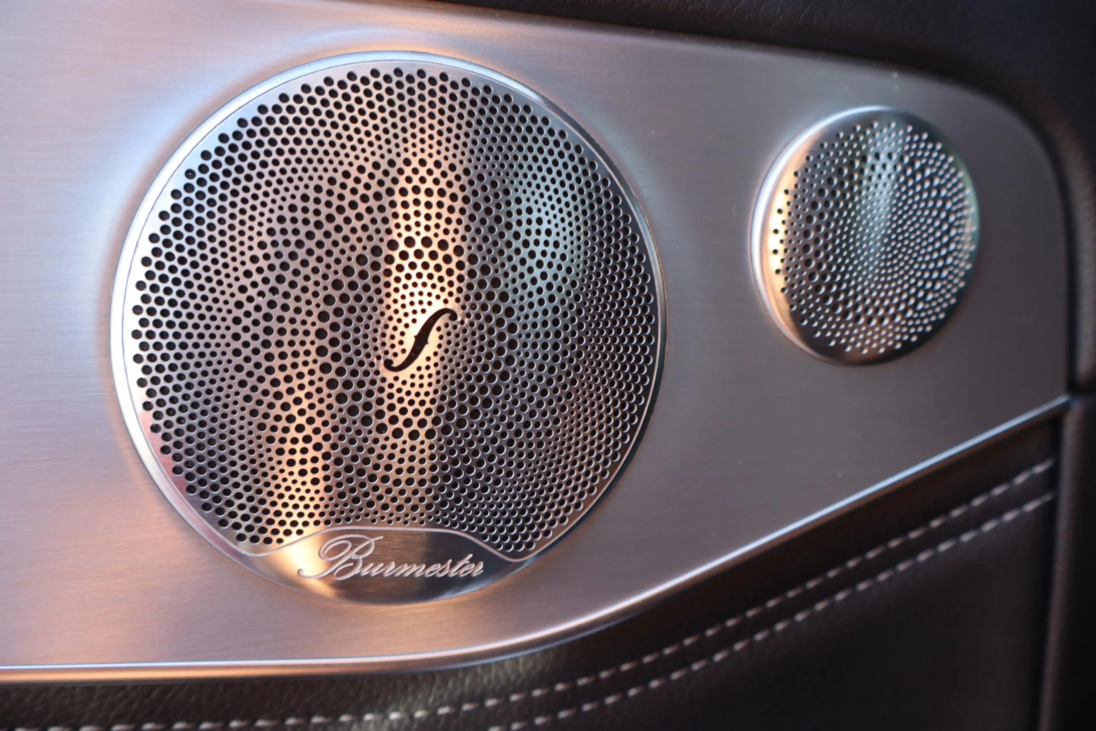 Mercedes-Benz C 350 e Lease Edition | Led | Camera | Burmester Audio | — photo 13