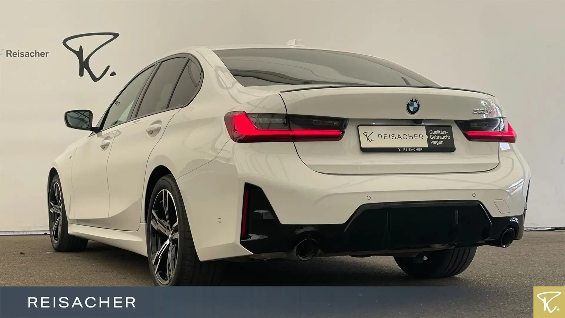 BMW 330 i A Lim M SportPRO AHK GlasD ACC RFK H&K 18" Weiß - 2