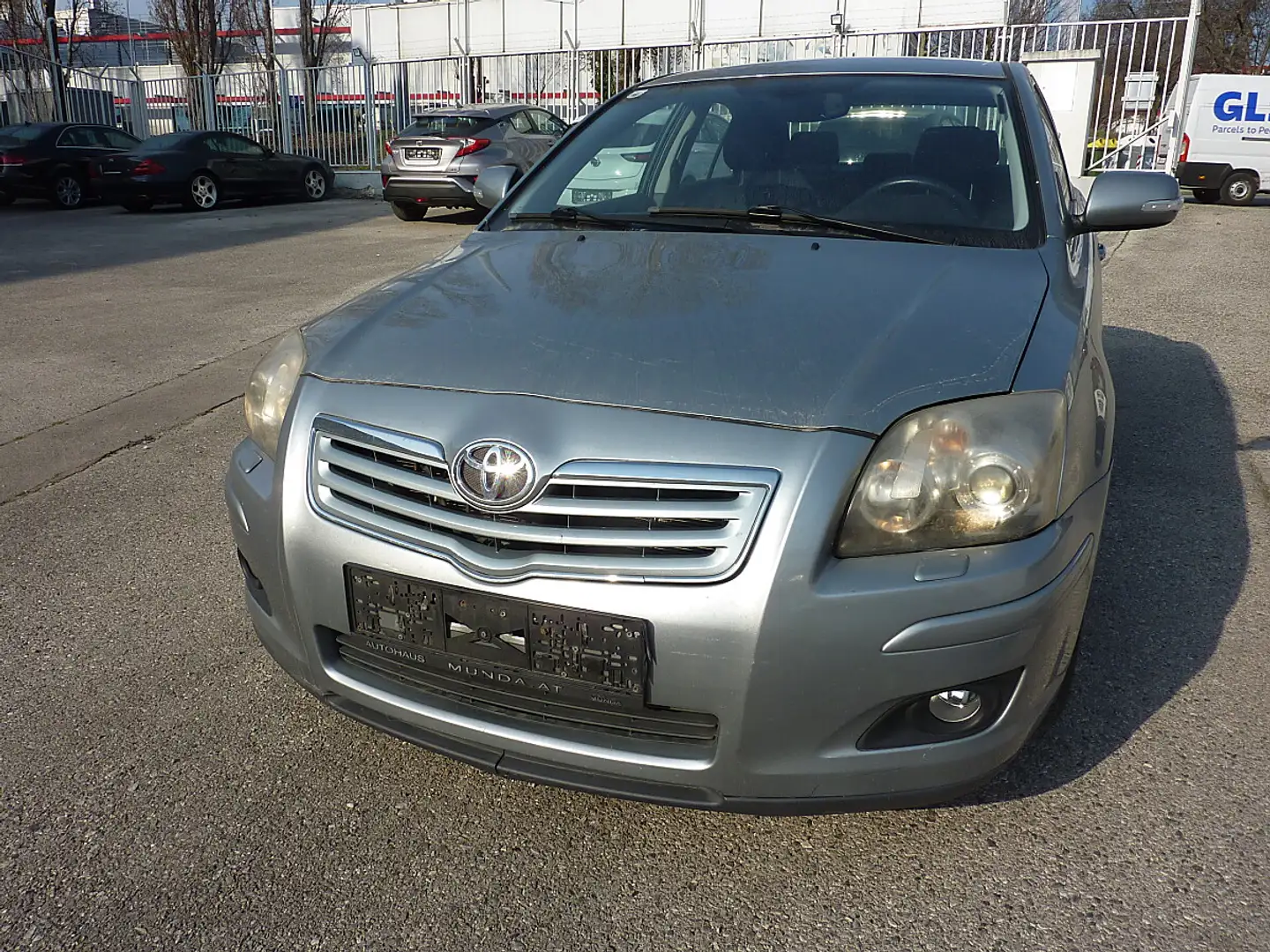 Toyota Avensis 2,0 D-4D Linea Sol DPF Grau - 2