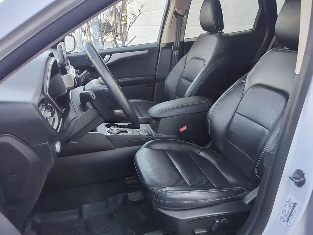Ford Escape снимка Ford Escape